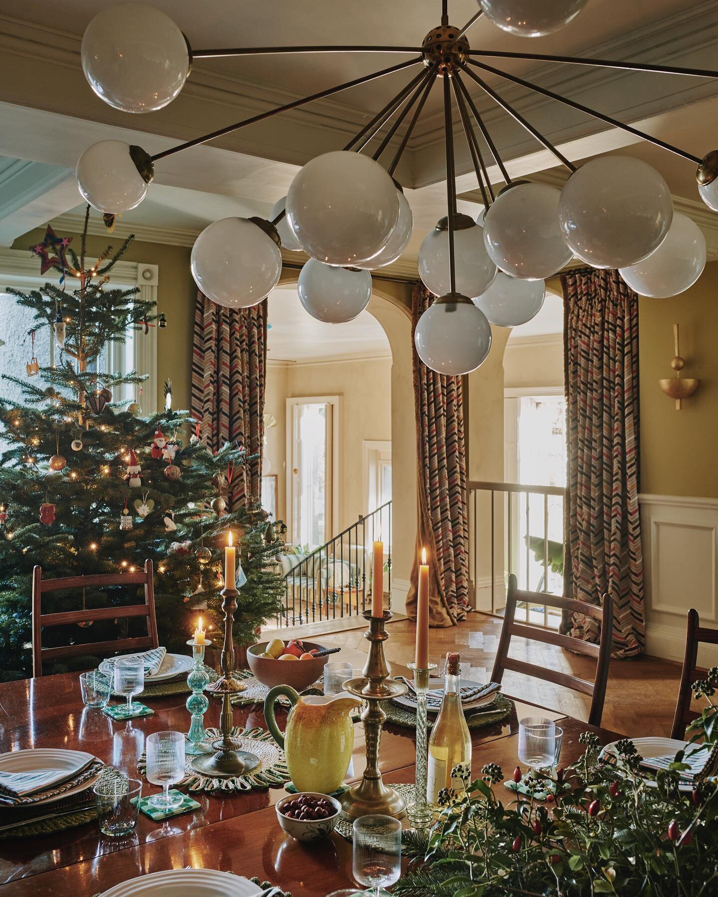 Wishing you all a Merry Christmas.

Shot for last week&rsquo;s Sunday times @theststyle . The home of Ruth Rands founder of @herdwear and her family. Written by @jes_salter Interiors by @taragreenwold