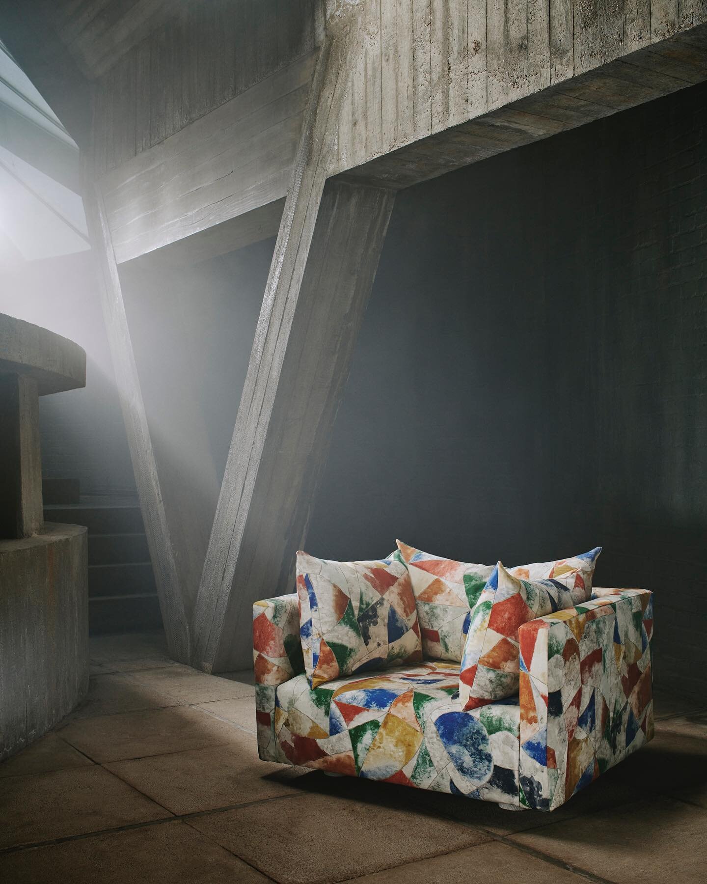 FuturLiberty Campaign shoot- Launched at last weeks Milan fair, the latest fabric collection for @libertyfabrics . The collection has been created by Federico Forquet and the amazing team of Liberty designers. Honoured to shoot the collection with @m