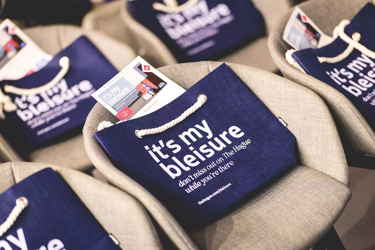 Zakelijke campagne It's my Bleisure - Merchandise design.jpg