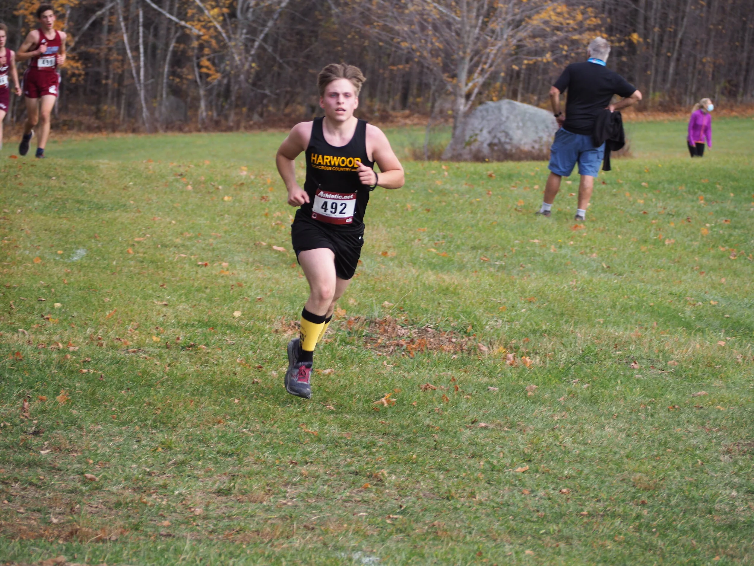   Ben White holds a lead ahead of a Spaulding pack. Photo courtesy the Zetterstrom family.  