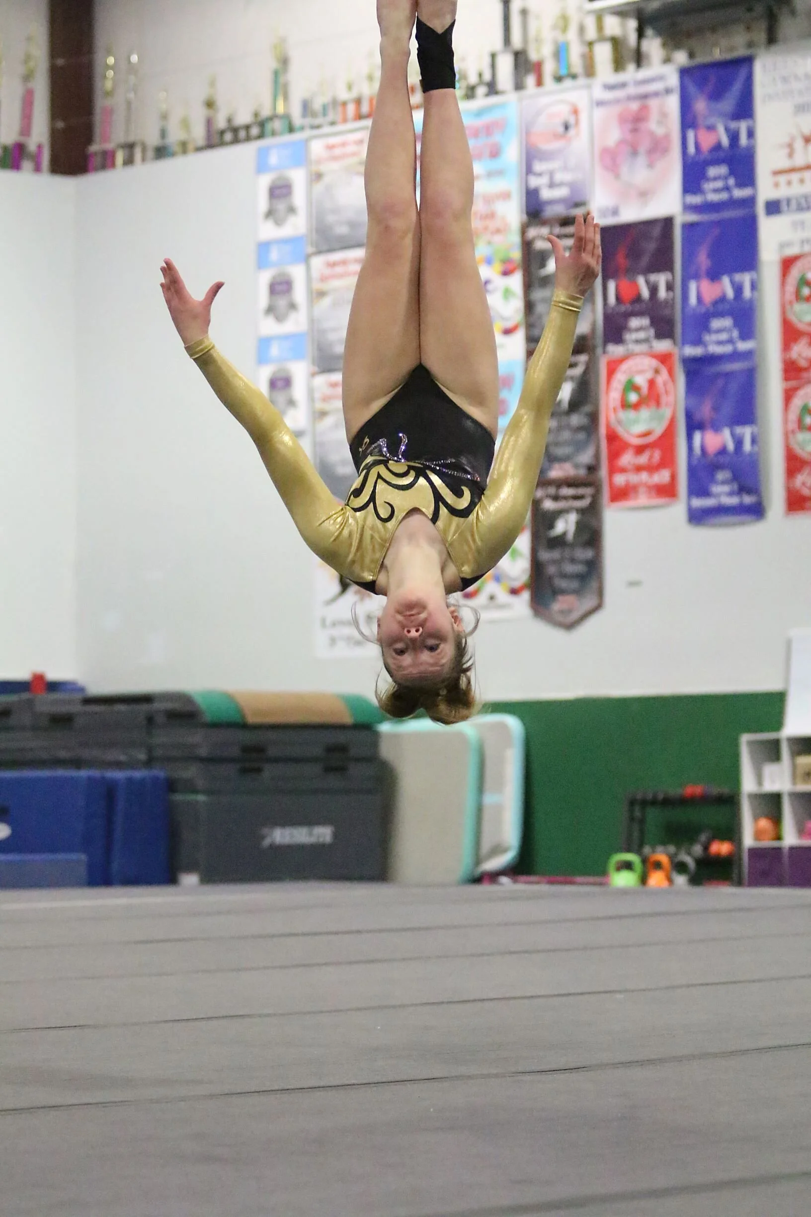  Momentum pays off for sophomore Kai McGrath. Photo by Paul Lamontagne/VtSportsImages.com 