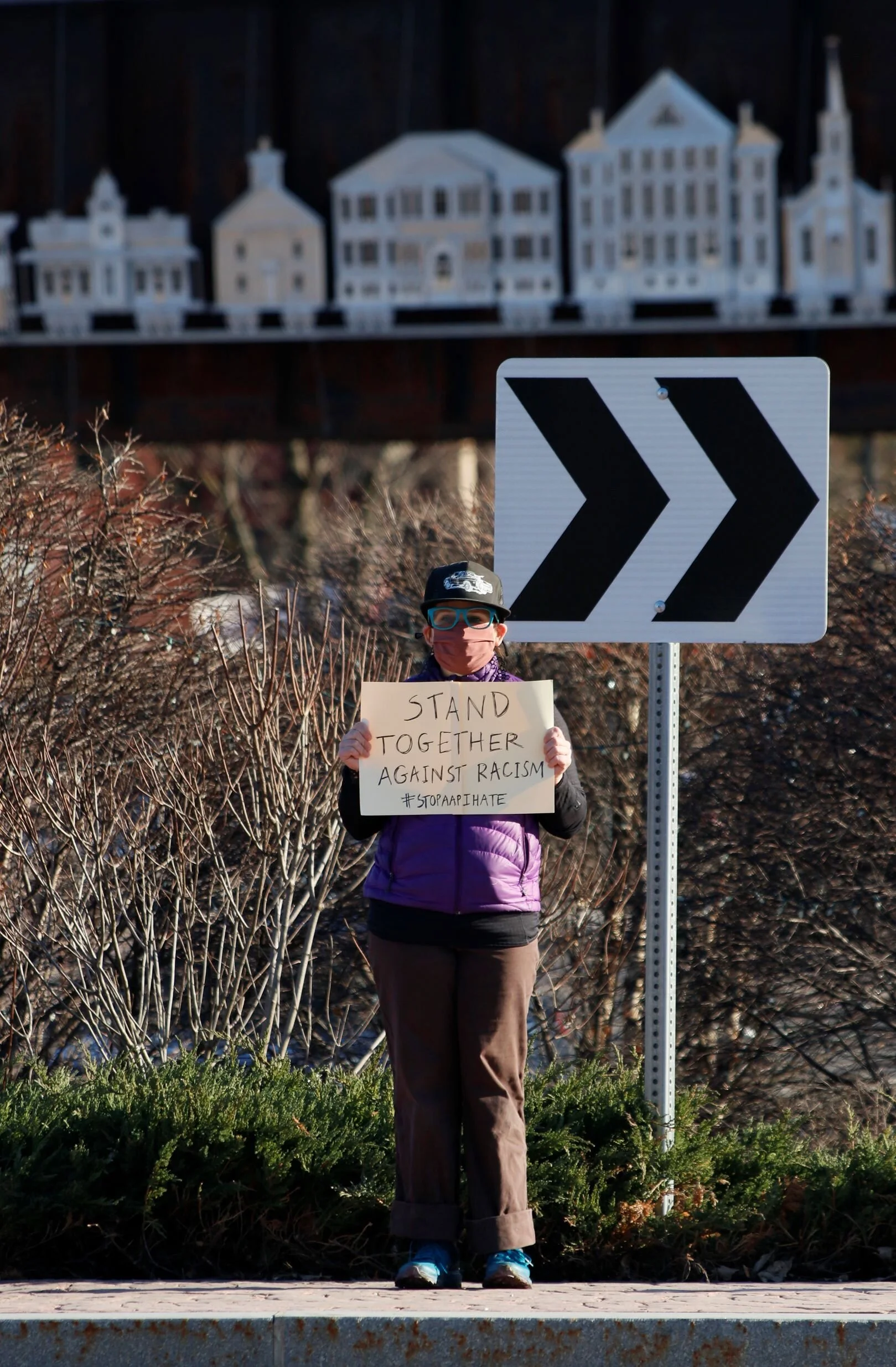 Anti-Asian hate vigil roundabout_G Miller.jpg