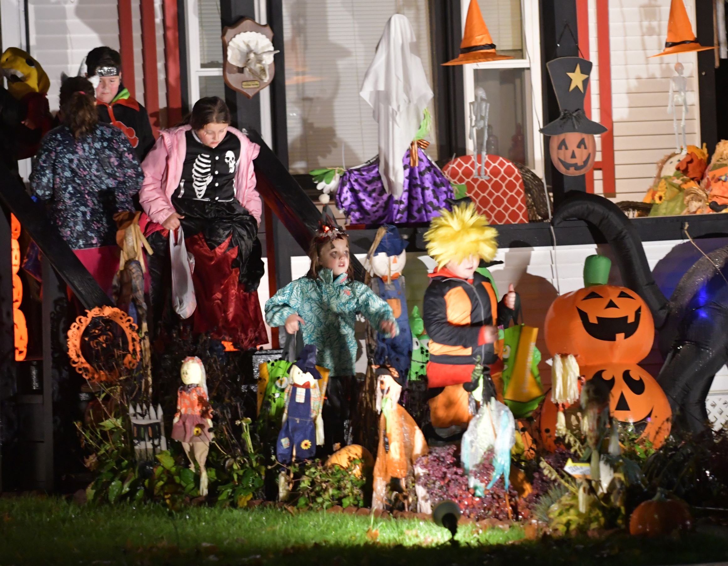  North Main Street trick-or-treating. Photo by Gordon Miller 