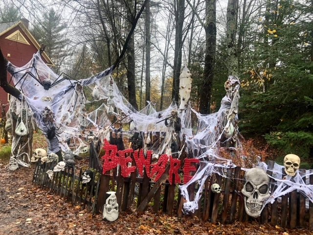  The display might be creepier in daylight. Photo by Karen Cavender 