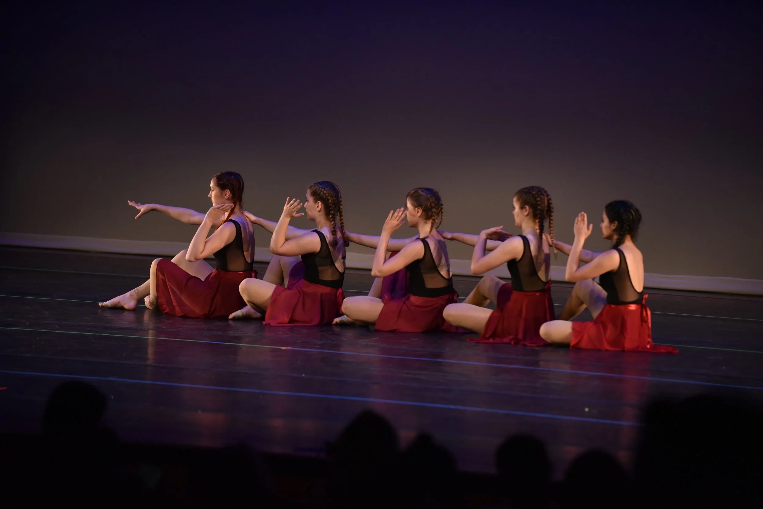  Modern 3 performs “Heartless.” Photo by Gordon Miller 