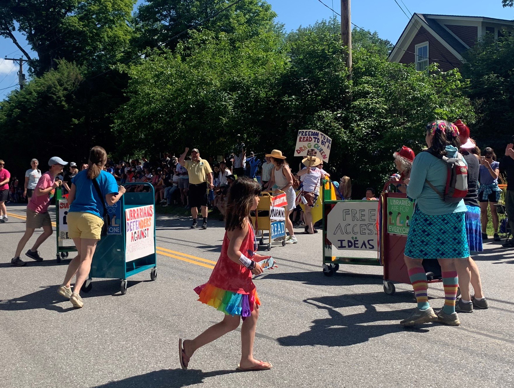 Warren Parade librarians circle_Lisa.jpeg