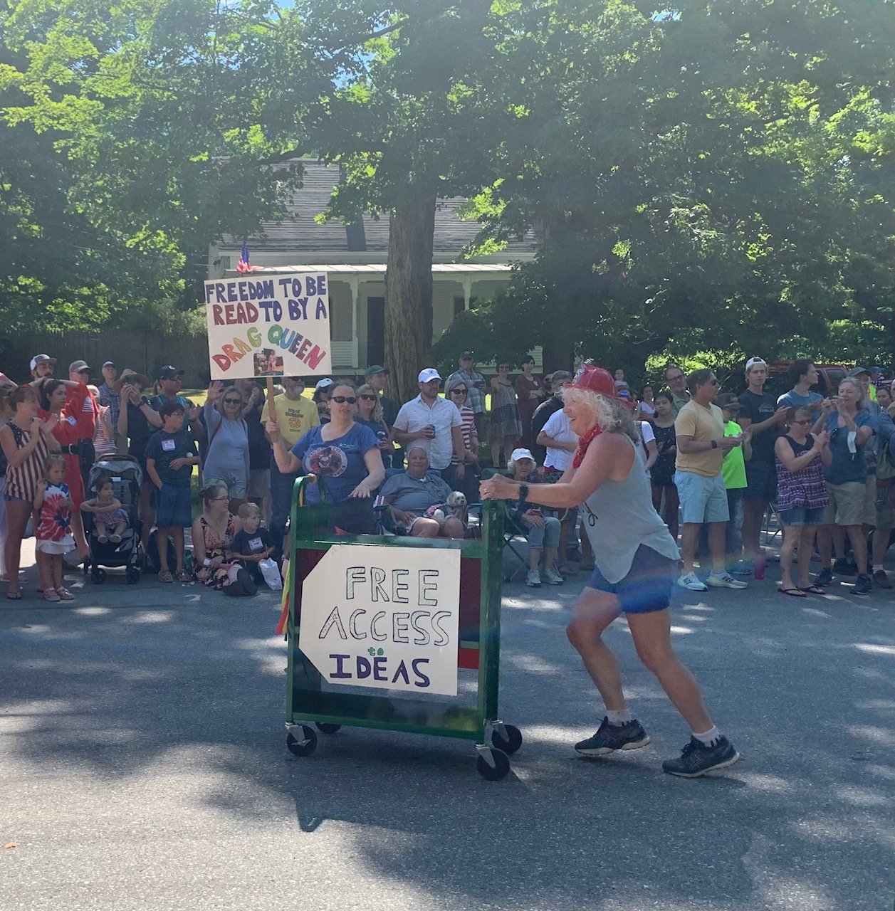 Warren parade 2022 drag queen_Lisa (2).jpg