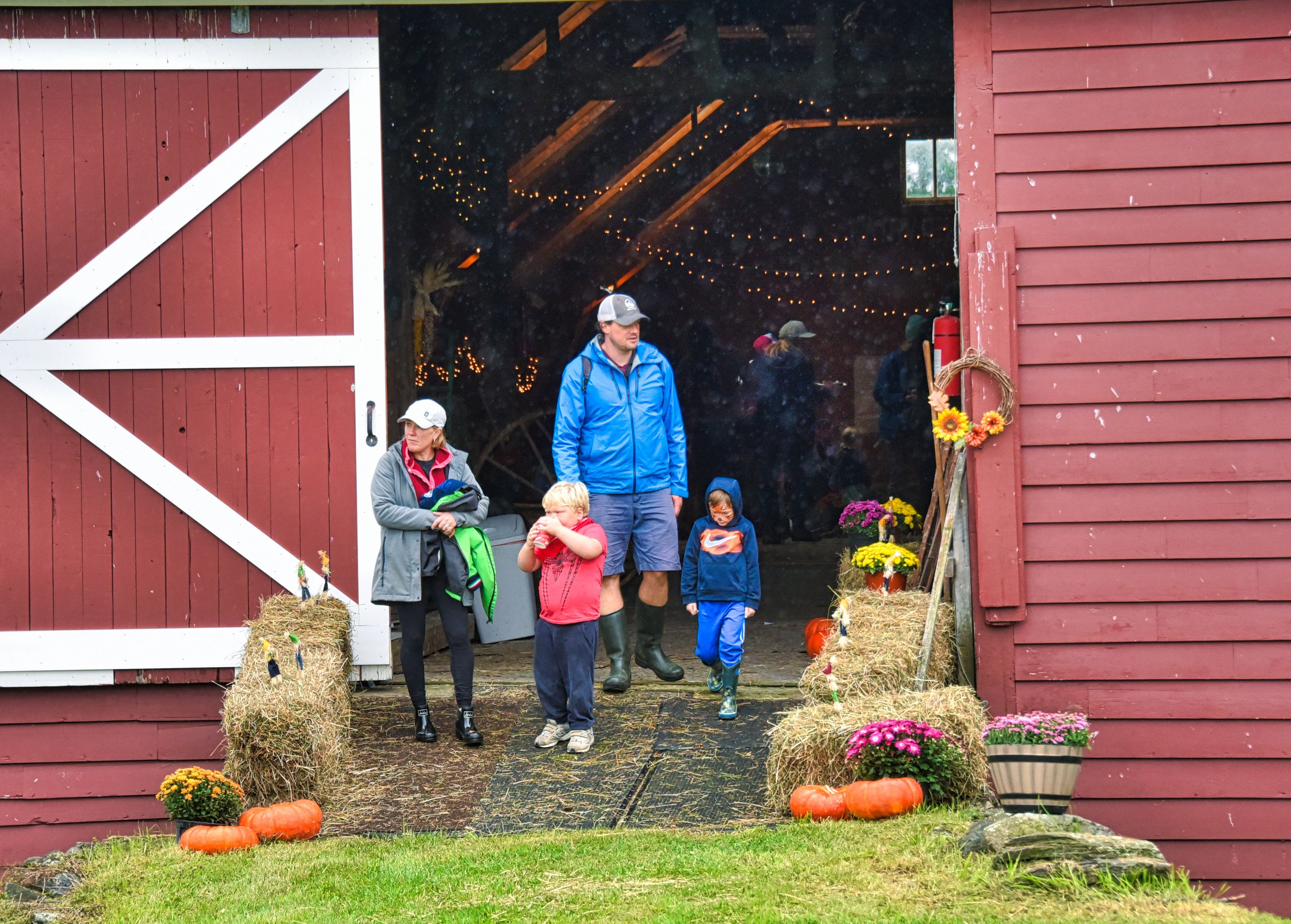  Besides dancing, hayrides, pony rides and cow-watching, Barn Dance activities included face painting, farm-themed temporary tattoos, farm-animal masks and the ever-popular kiddie pool filled with whole kernel corn. Photo by Gordon Miller  
