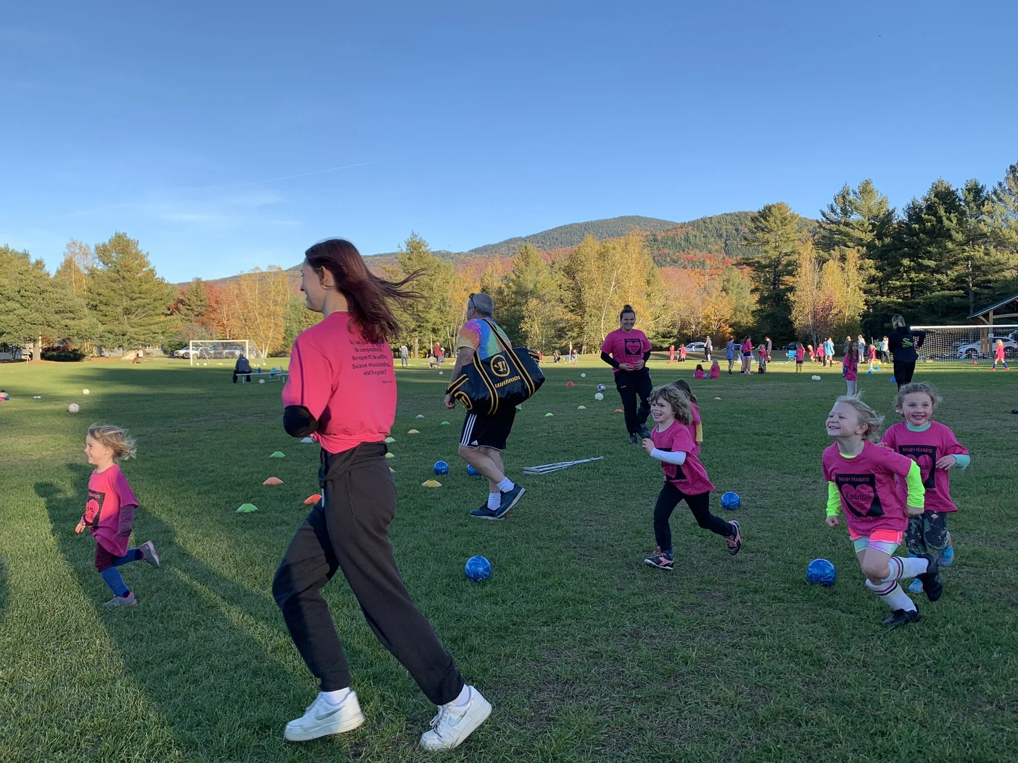  There are lots of squeals and giggles. 