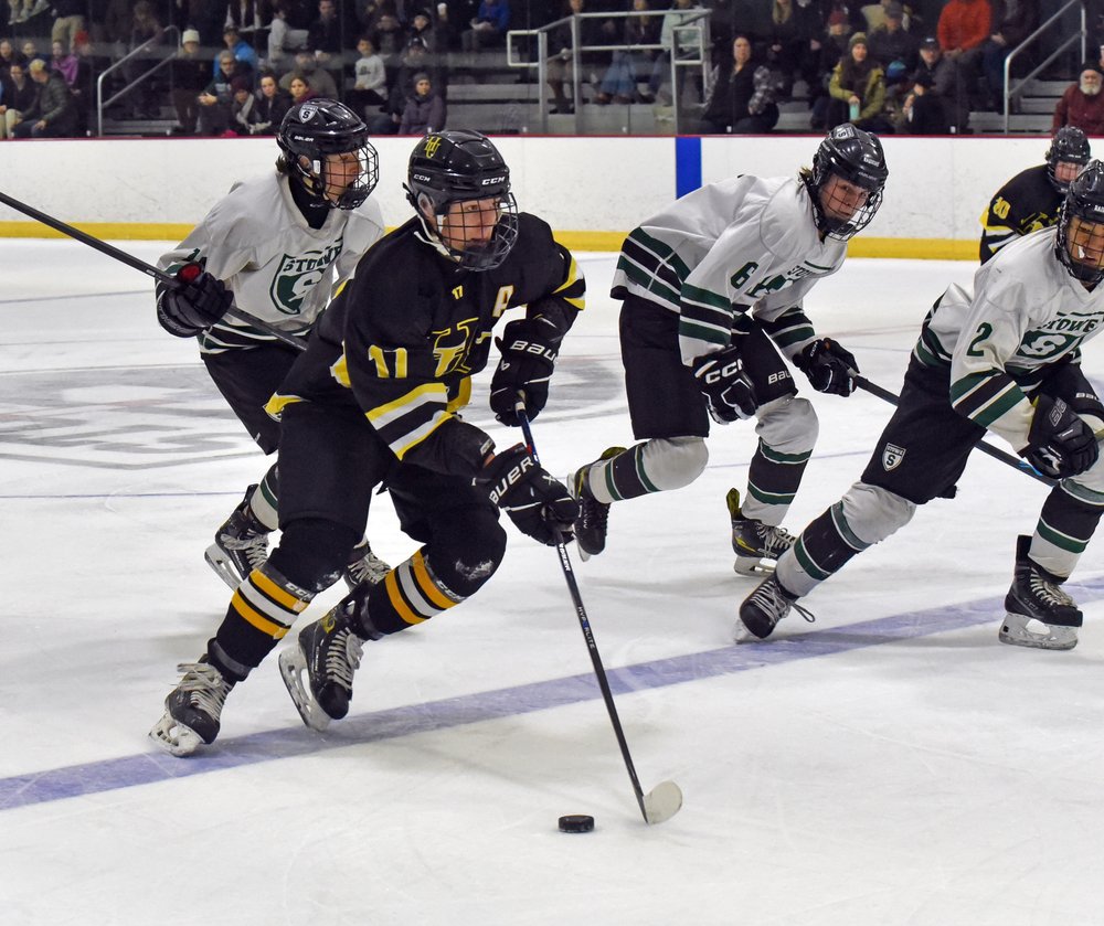 Harwood boys hockey 4 gm.jpg