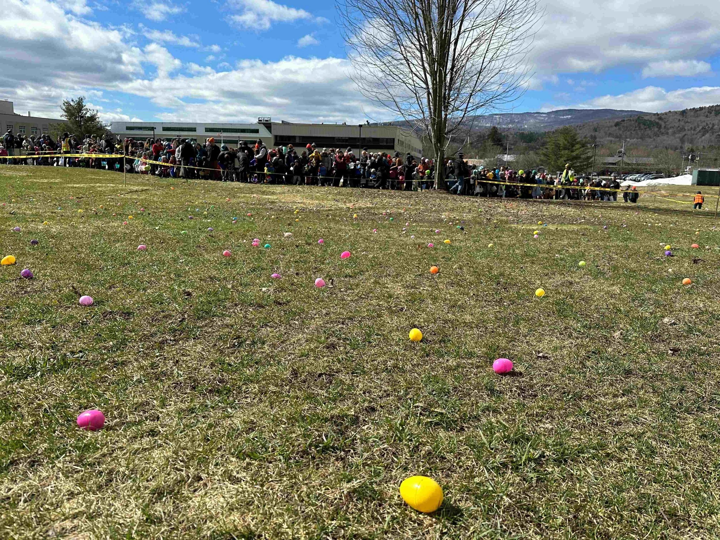 Easter Parade Egg Hunt 2024 Waterbury Roundabout