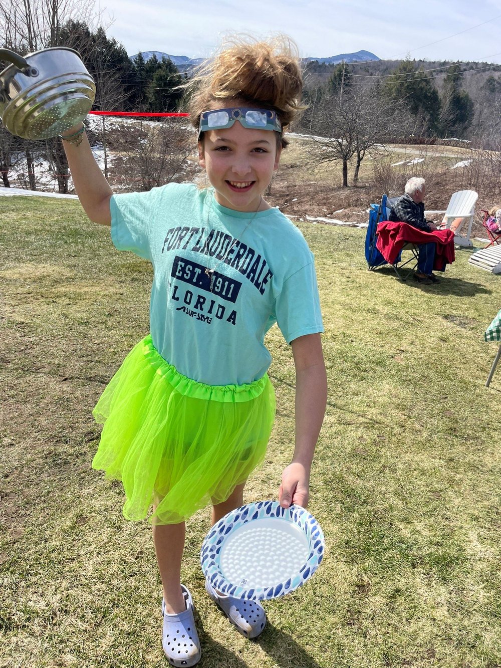   Cadence Lowe nails the colander experiment. Photo by Bethany Fuller  