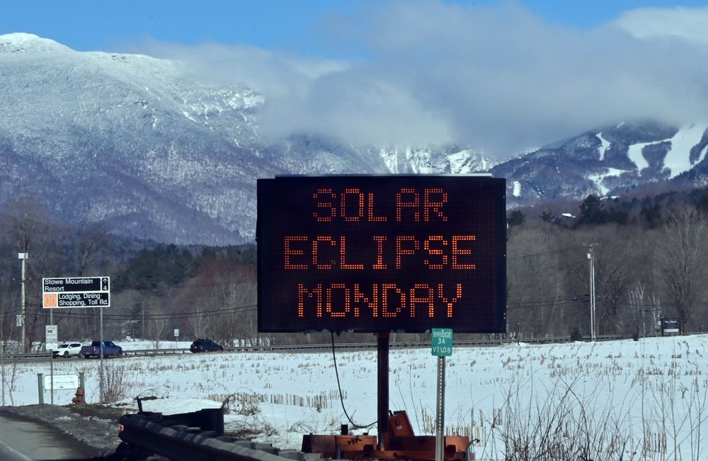   VTrans sign along Rt. 100 between Waterbury and Stowe. Photo by Gordon Miller  