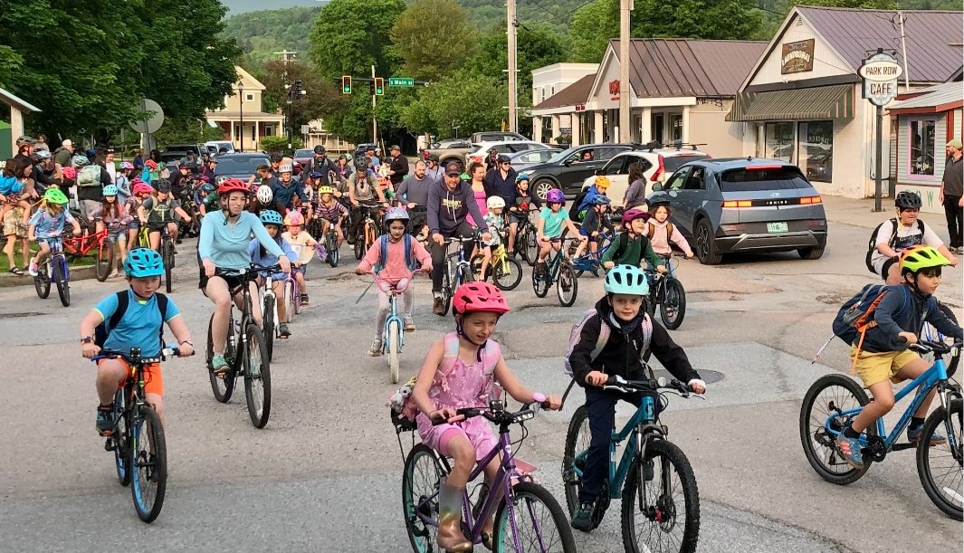 People-power gets bikers, walkers to breakfast in the park, then school
