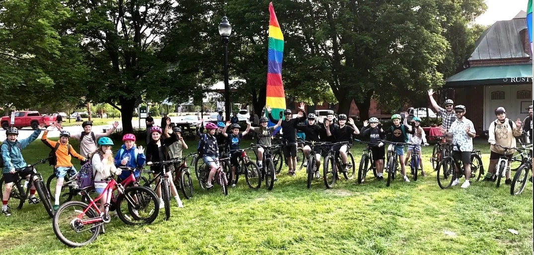   Ready to roll. Kids and a few adult chaperones just before taking off to school. Photo by Duncan McDougall  