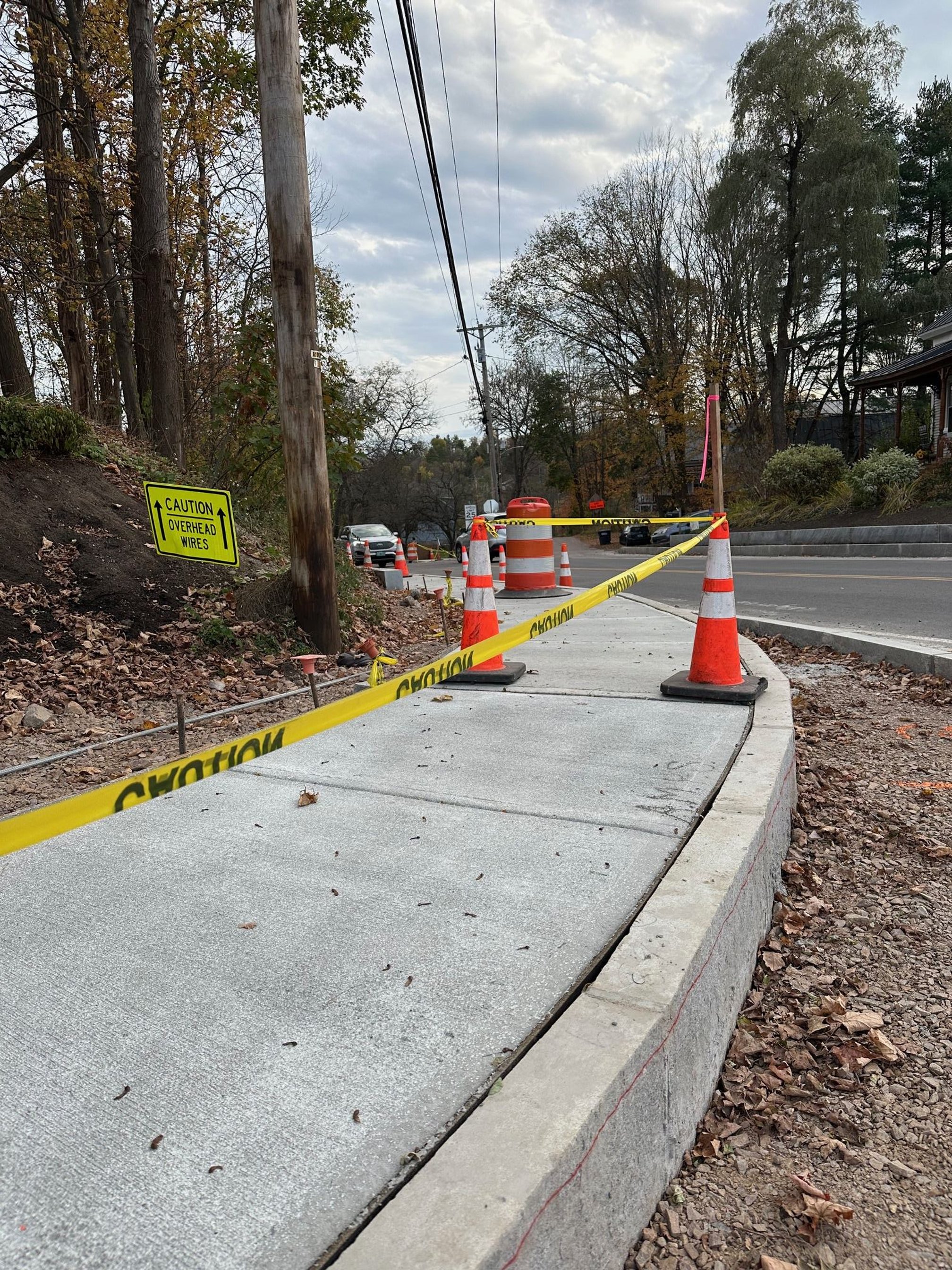  The project adds sidewalks near the bridge at the Stowe-Lincoln street intersection. Photo by Lisa Scagliotti  
