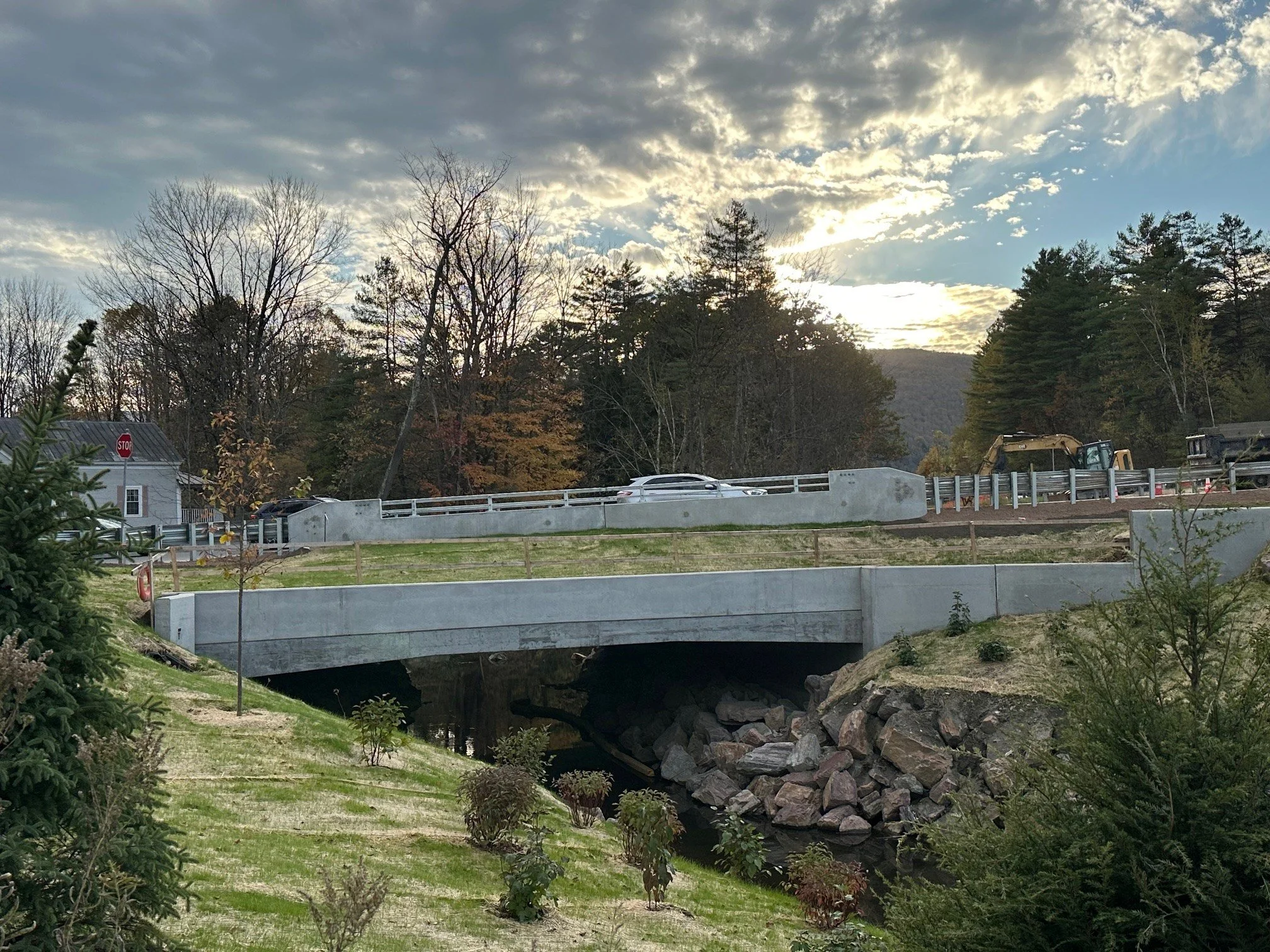  View of the upstream side of the bridge from Lincoln Street on Oct. 12. Photo by Lisa Scagliotti  