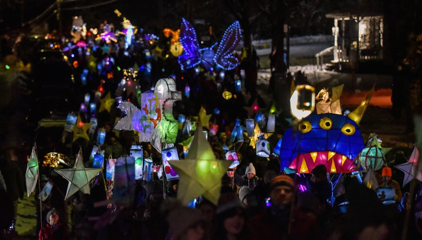   Marchers include several hundred primary school students, parents and siblings and many community members carrying new and reused lanterns from previous parades. Photo by Gordon Miller&nbsp;  