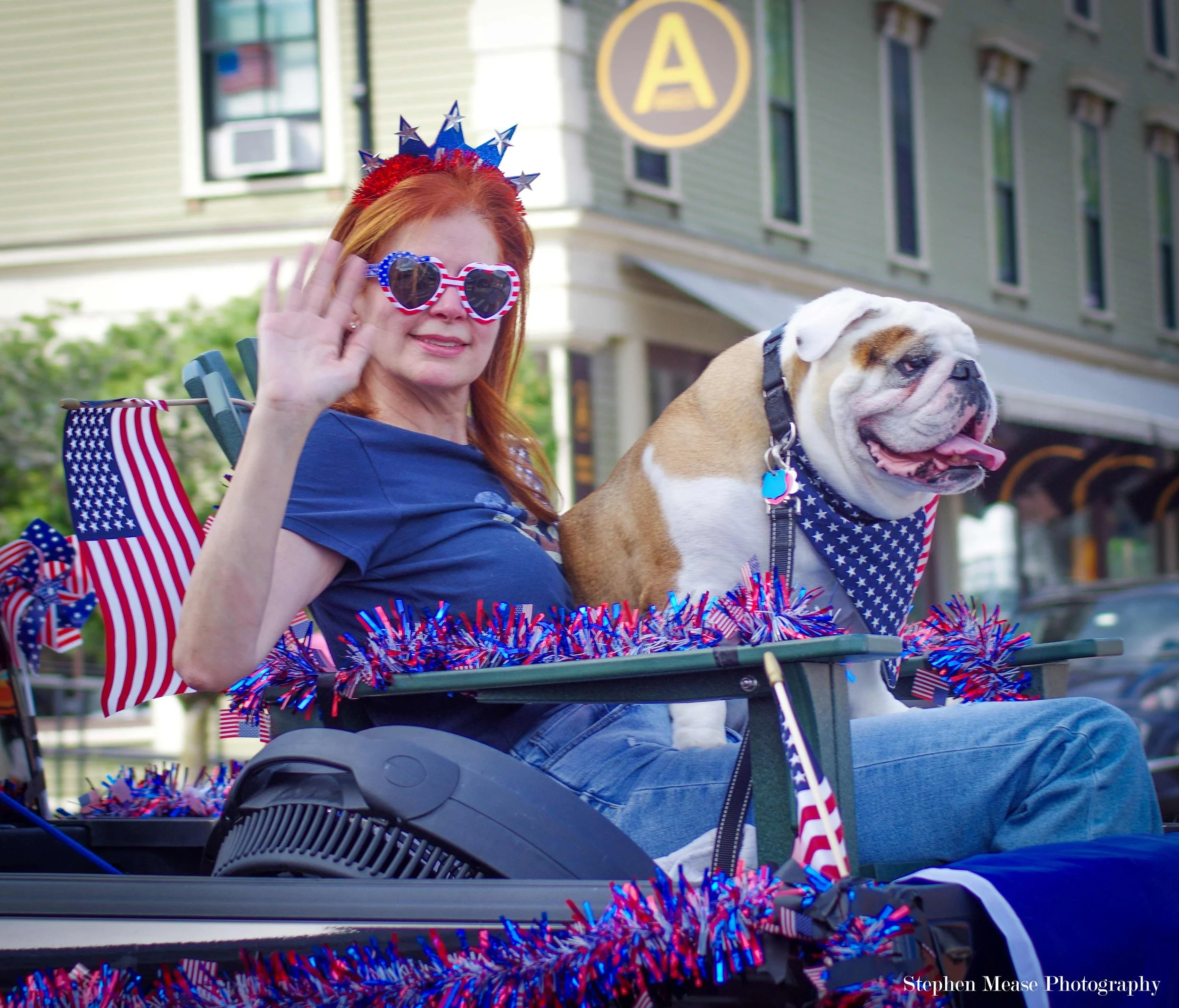 Stacey DiBlasi with her English bulldog George Washington. Photo by Stephen Mease 