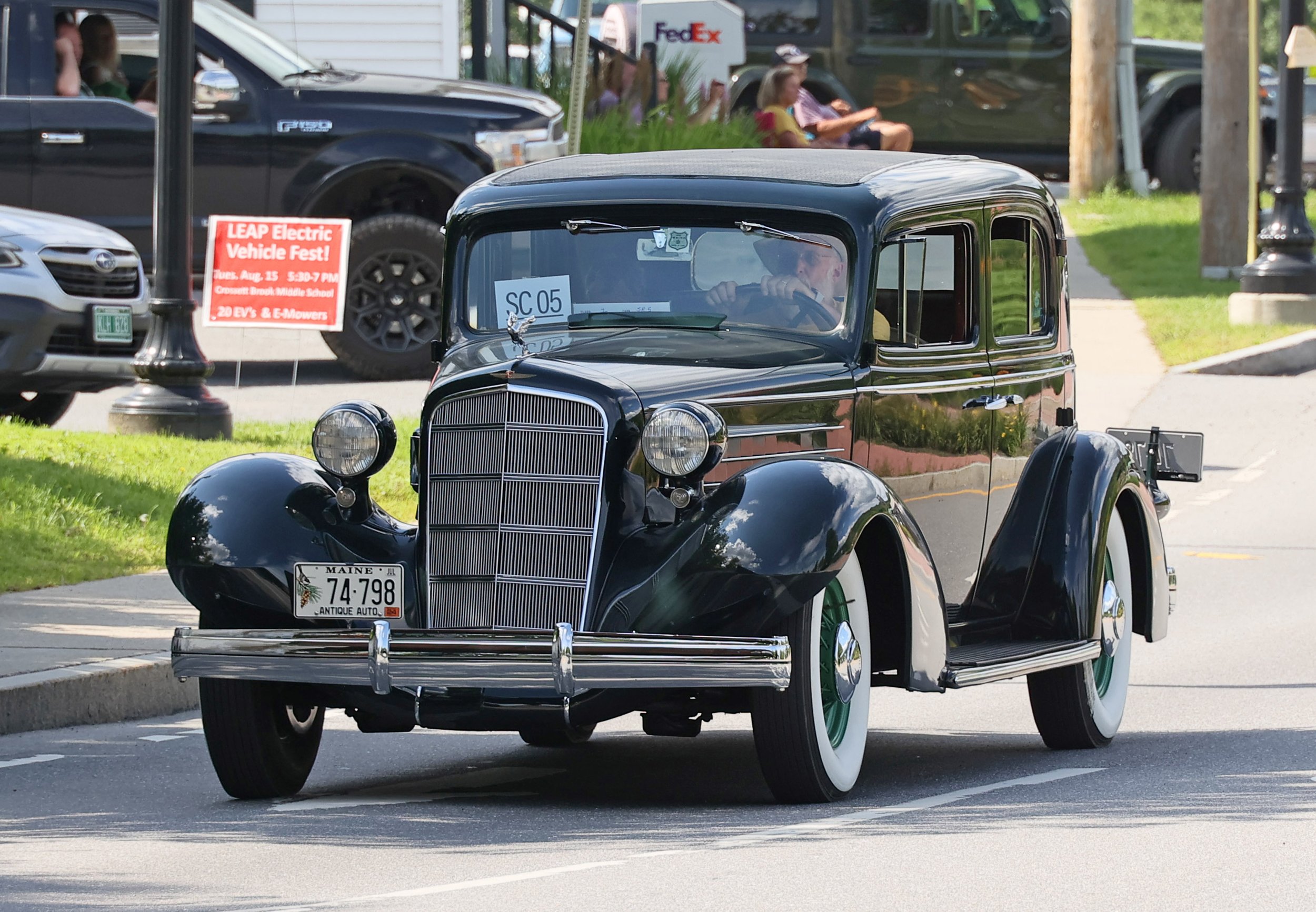 Antique cars roll into Waterbury for annual show and new local festivities
