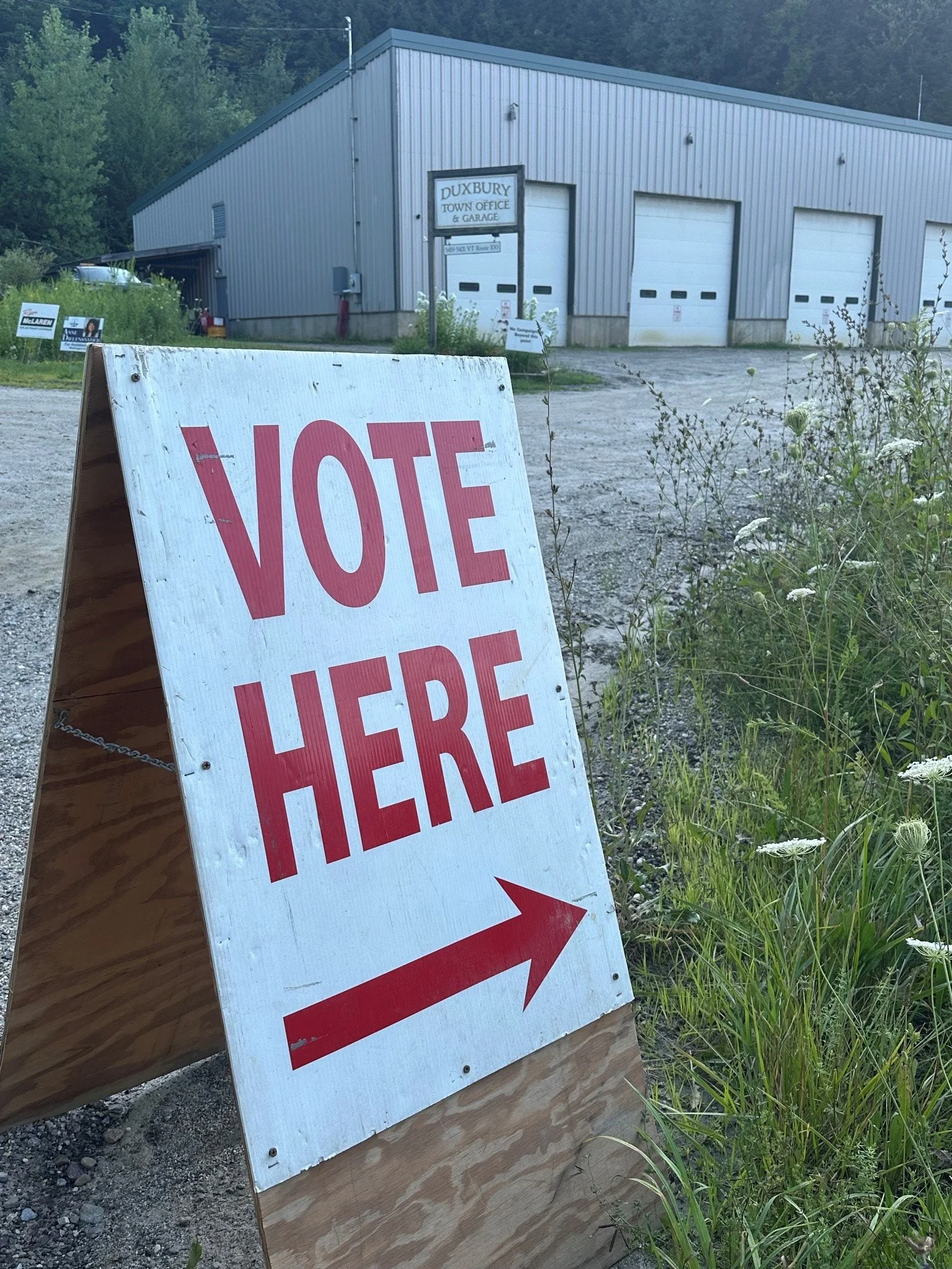   Duxbury's drive-through polling location is outside of the town office and highway garage. Photo by Lisa Scagliotti  