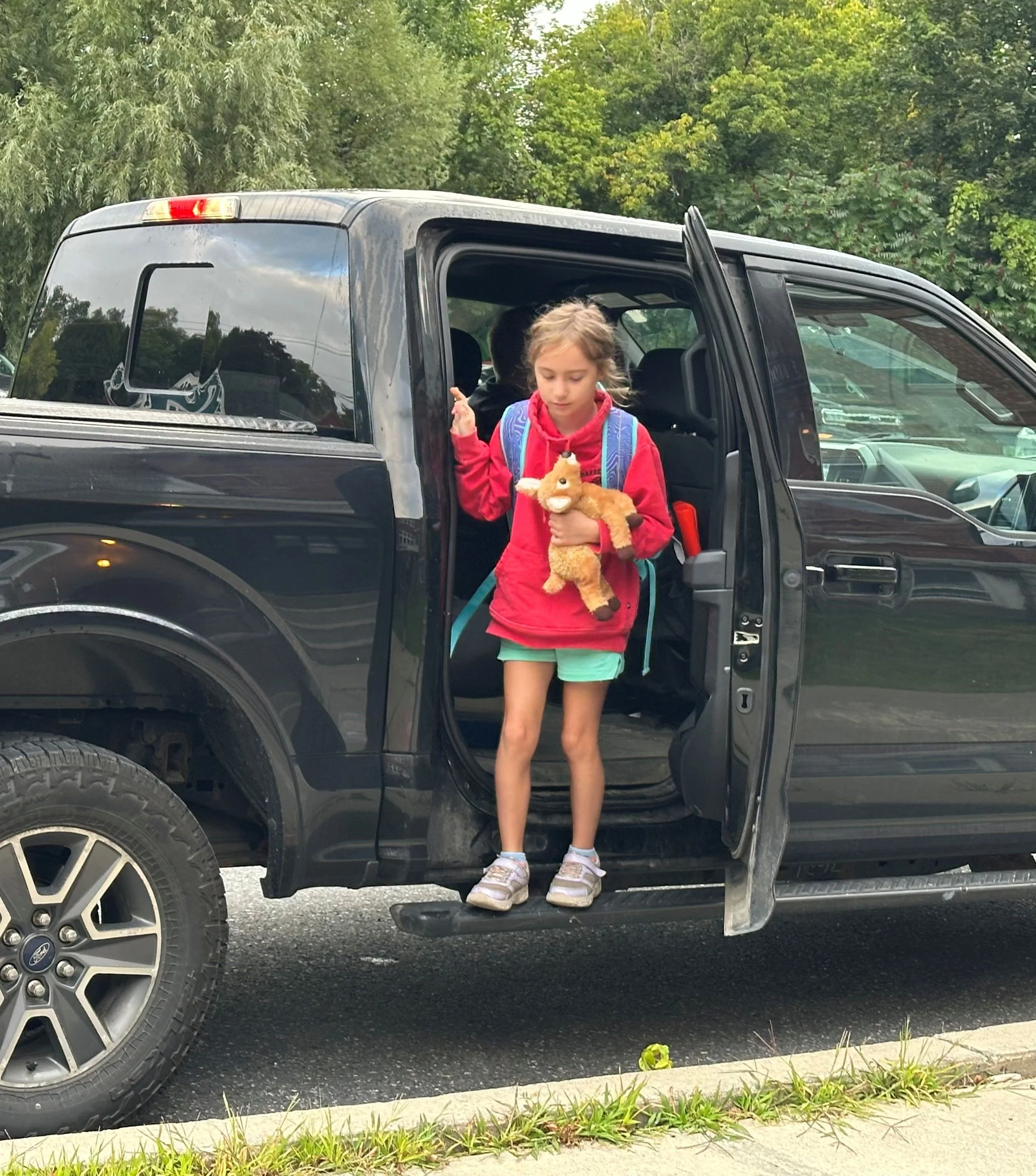 BPS first day 8-26-26 dropoff_lisa (5).jpg