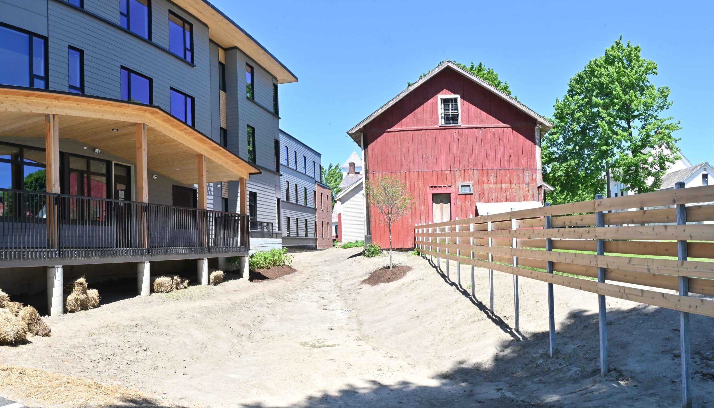  Behind Marsh House. Photo by Gordon Miller 