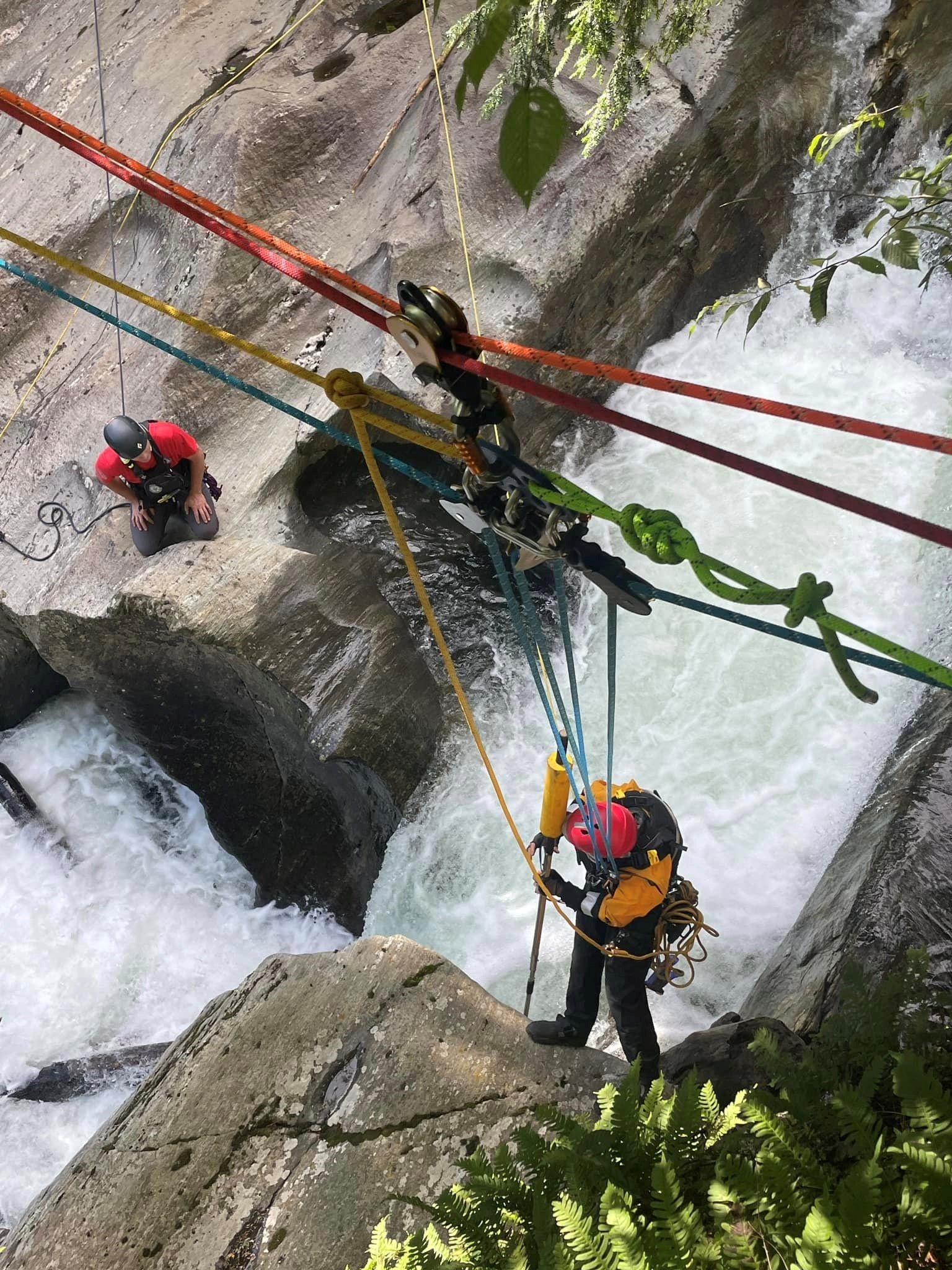 Dive team recovers body at Warren Falls