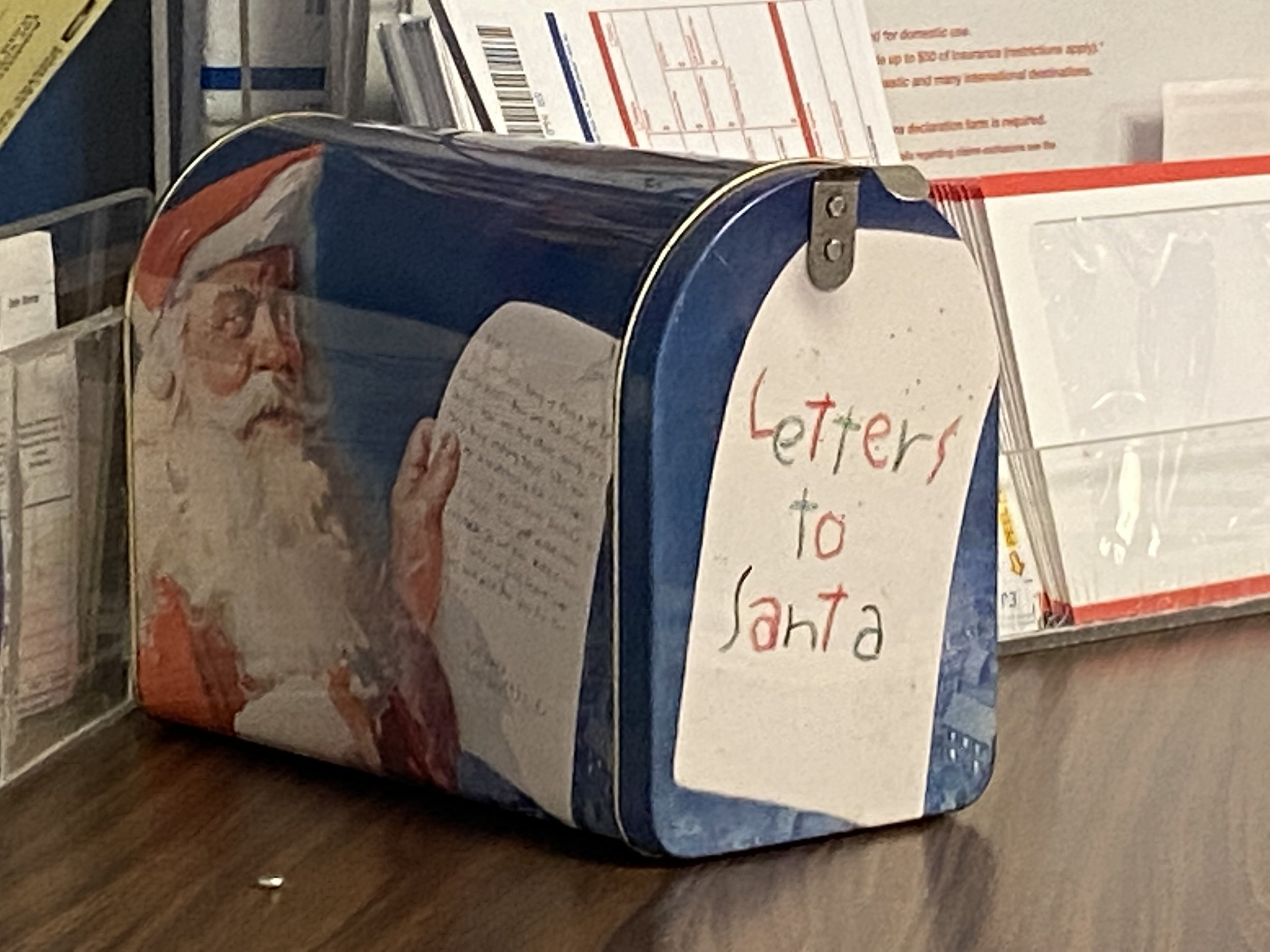 Local elves are ready to collect, answer letters to Santa — Waterbury ...