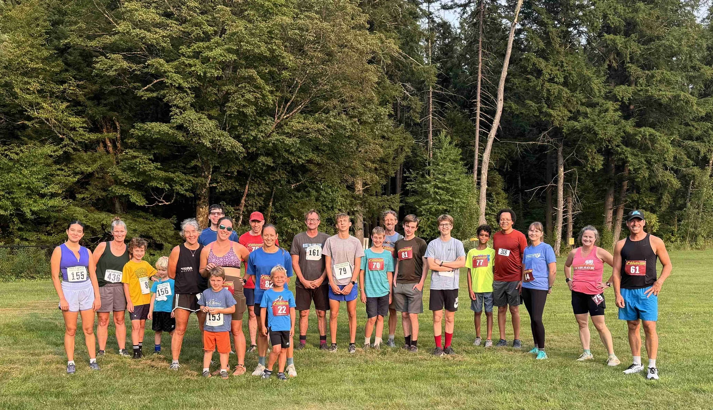 All 22 runners take part in 3K, 5K races at Harwood