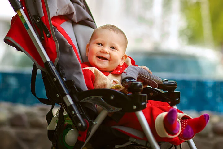 Horrible! This Little Asshole Refused To Wear A Mask While Grocery Shopping