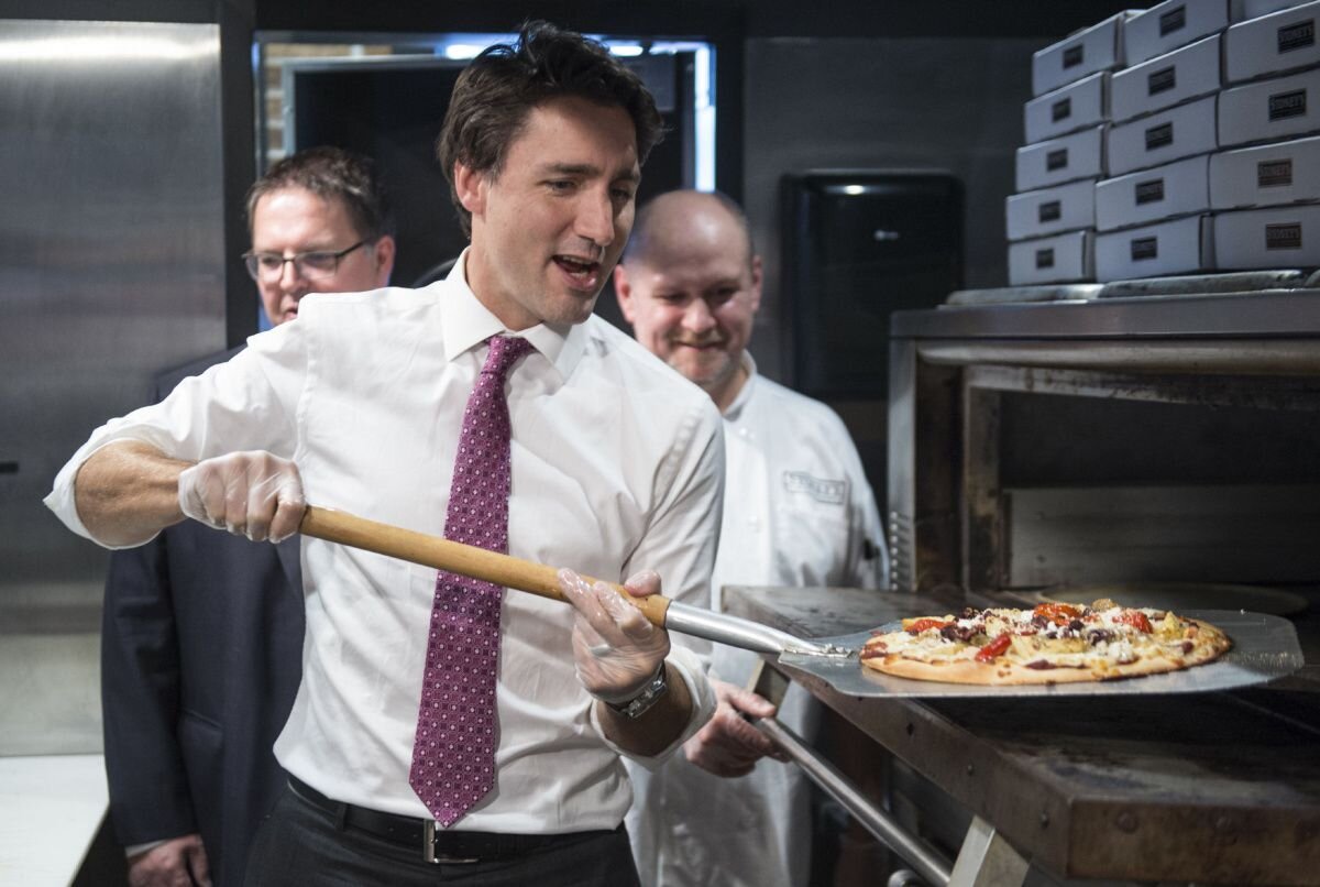 Canadians Finally Lose Trust In Trudeau After Calling Pineapple Pizza A “National Treasure”