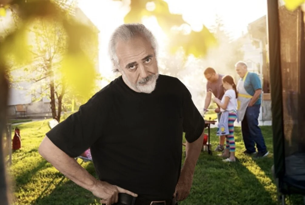 “More Like Erin BIG OLD TOOL” Uncle Who’s Never Been Married Smugly Declares At Family Barbecue