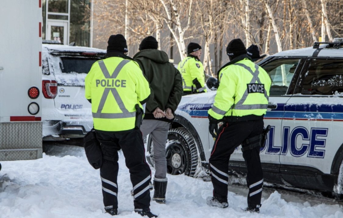 Arresting Officer Asks Ottawa Protestor If He’ll See Him At The Bar Tonight