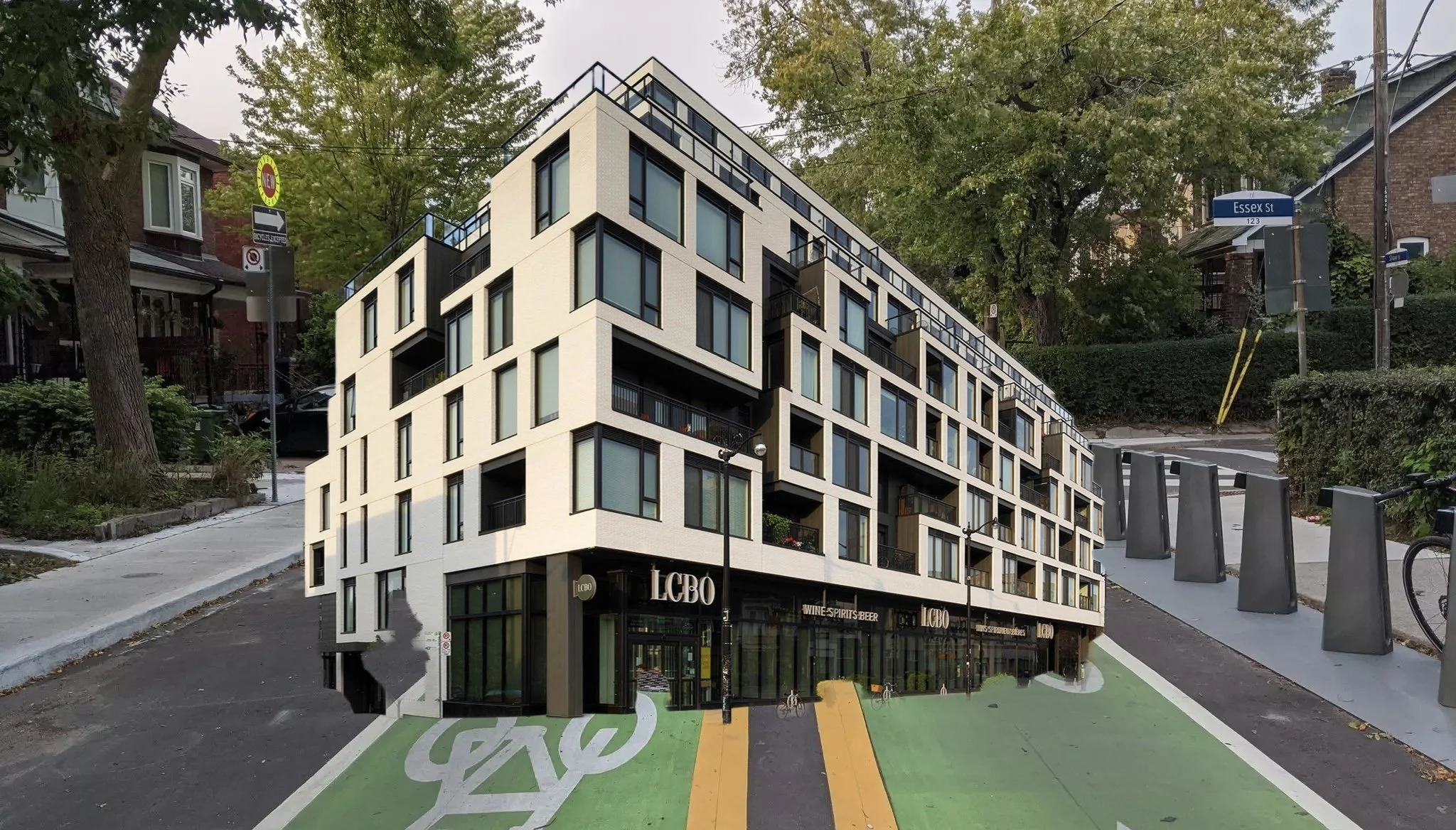 City Builds Condo In Middle Of Downtown Bike Lane