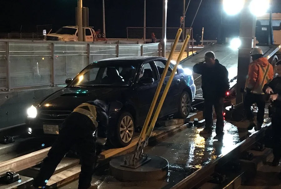 Metrolinx Reveals Eglinton Crosstown Has Actually Been Very Long ‘Nuit Blanche’ Exhibit