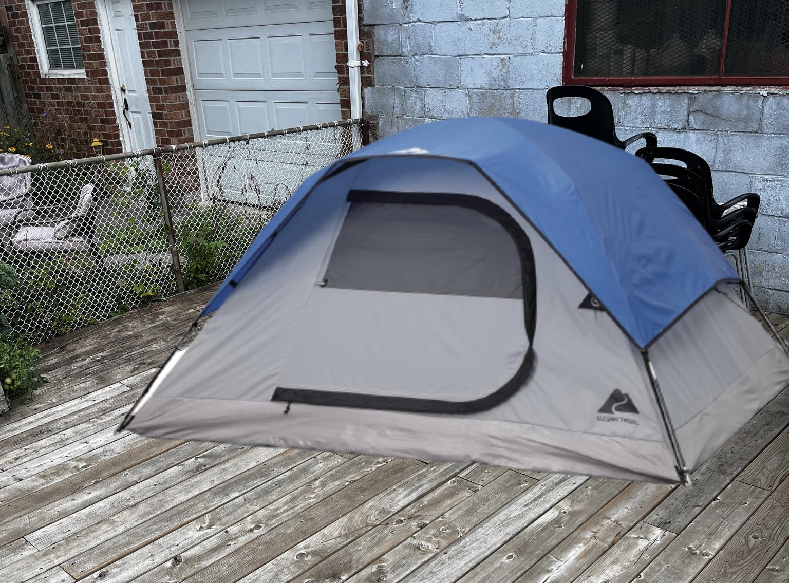 Someone In Toronto Is Renting Out A Tent In Their Backyard For $950 A Month
