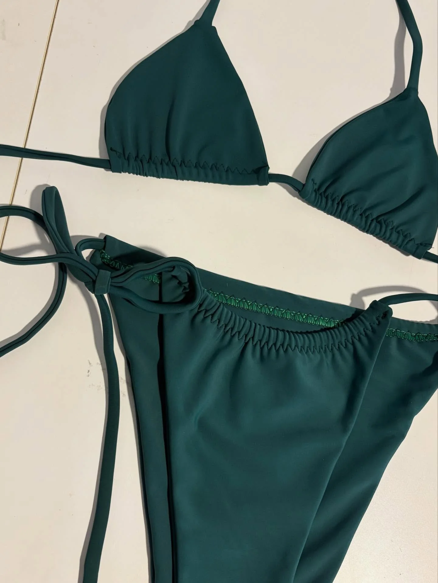 Where my forest green girlies at?!? 🌳🌲
Black Friday sale is still going strong til Monday! Limited quantities of fabric and your last chance to order customs for a while. #handsewn #bikini #hottubseason #shopsmall