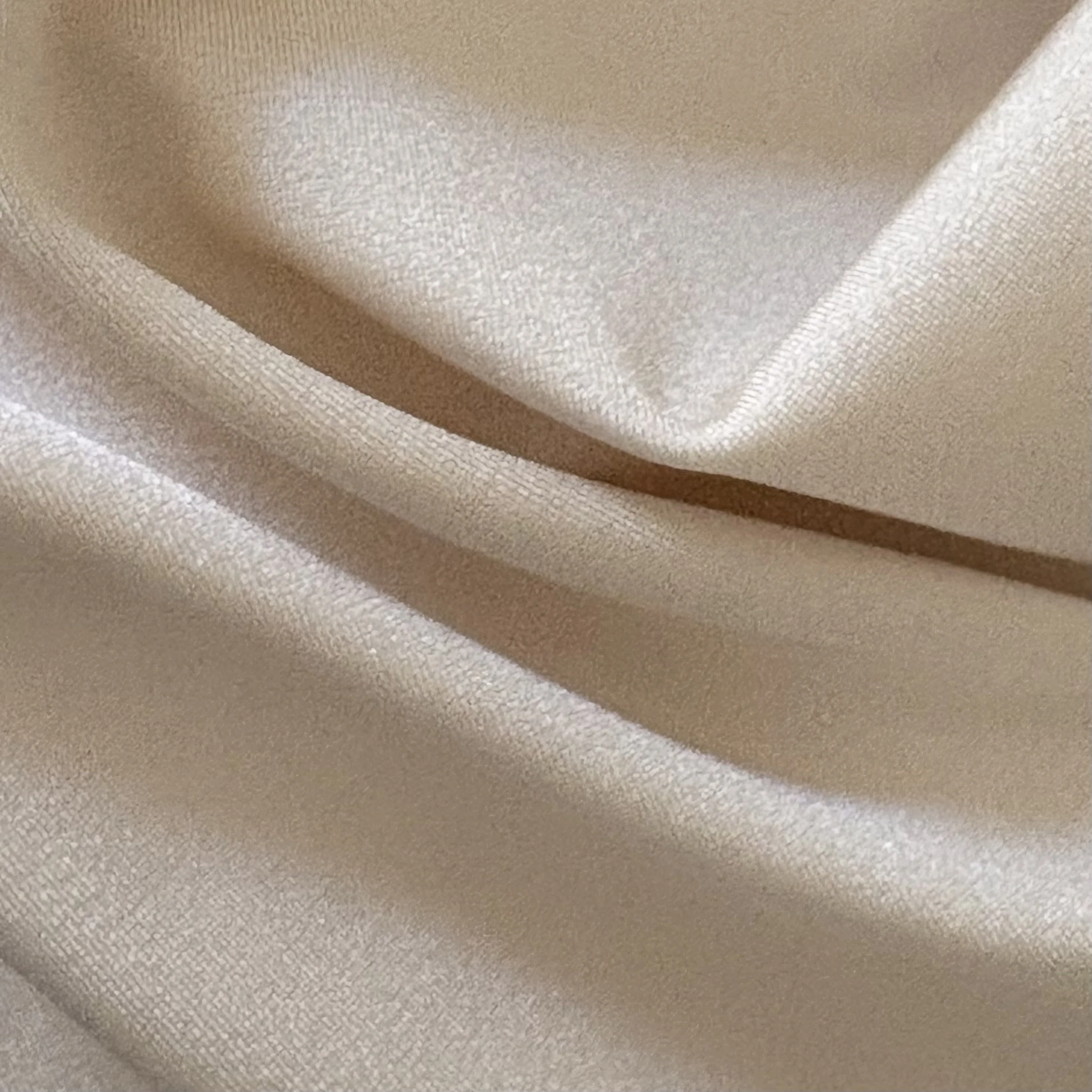 Macadamia- Shiney primo spandex 80% Nylon 20% Spandex