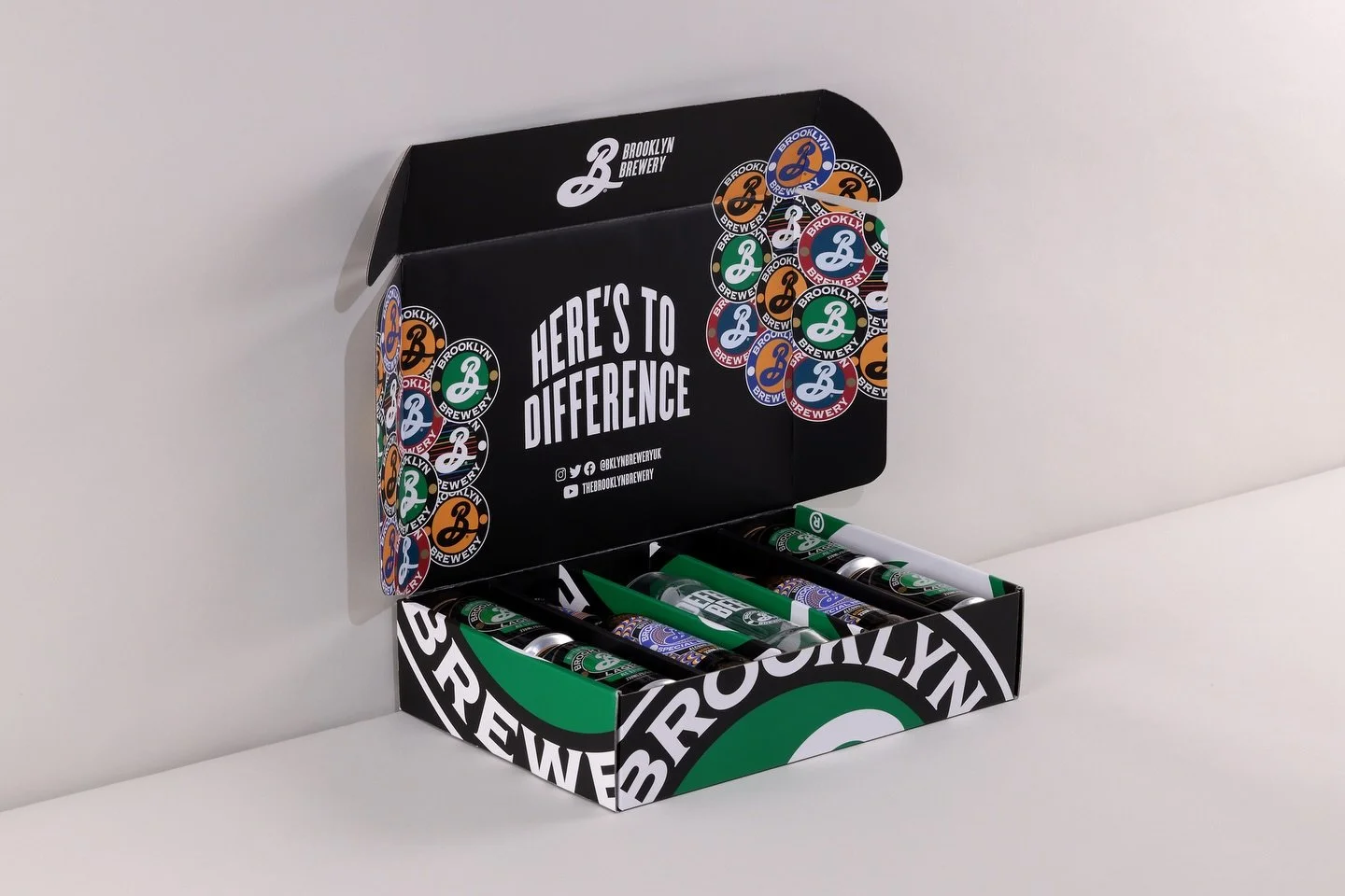 Here&rsquo;s to mixing things up. 🍻✨

For Brooklyn Brewery, we created fully recyclable gifting boxes designed to celebrate variety &mdash; because one size definitely doesn&rsquo;t fit all when it comes to beer.

Inside, five vertical compartments 