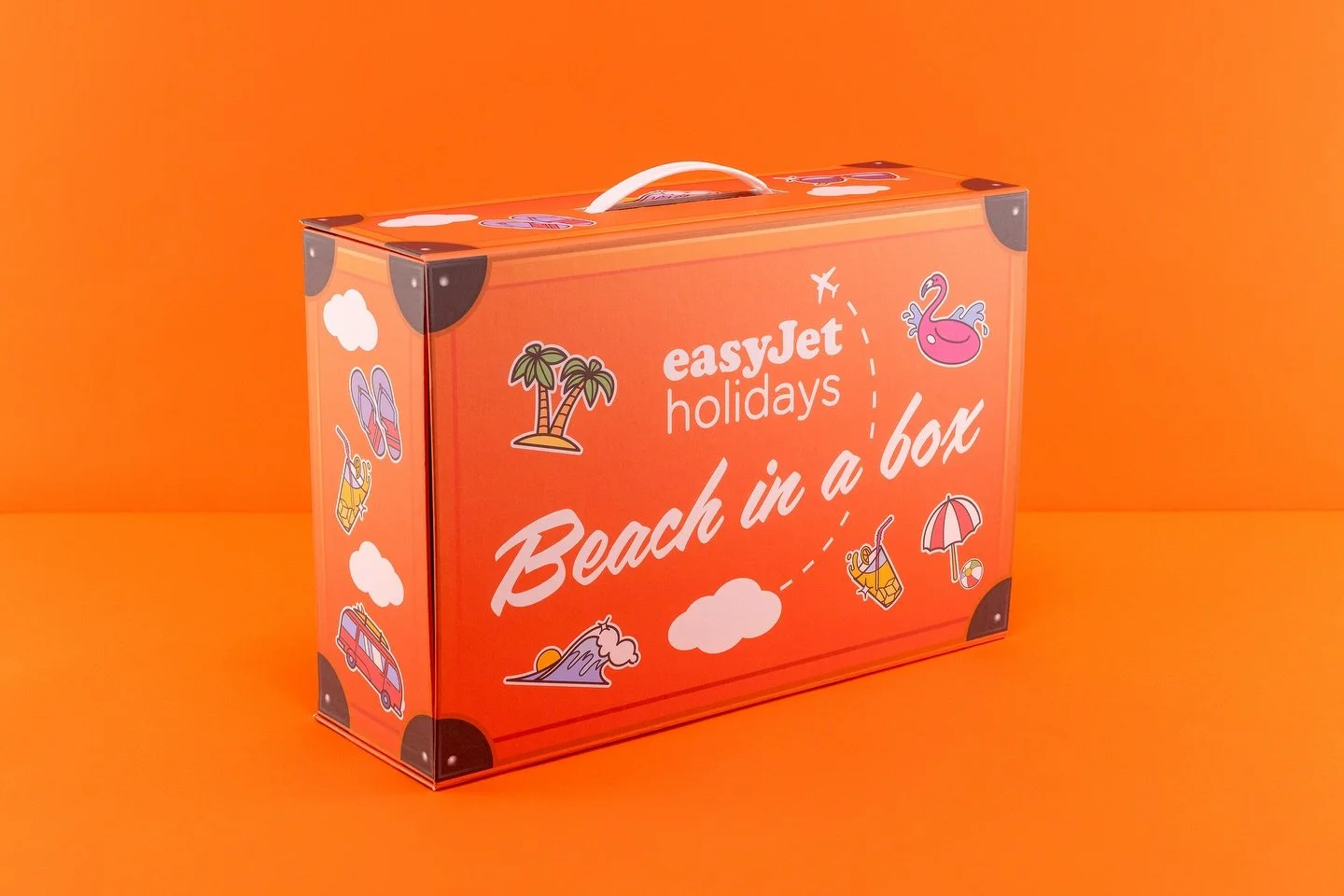 Out of office&hellip; mentally. 🌴☀️

For the launch of easyJet holidays Beach in a Box, we created suitcase-style mailers designed to deliver sunshine straight to your doorstep &mdash; no passport required.

Each hinged-lid box, complete with a suit