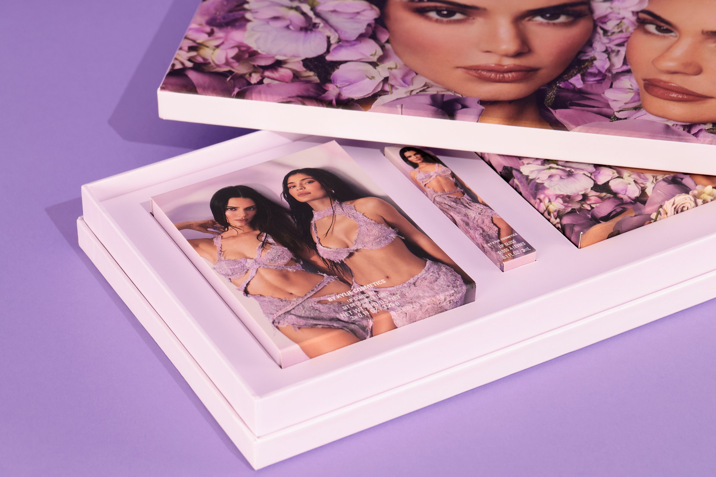 5_WrightBoxes_Kendal_Jenner_3000x2000.jpg
