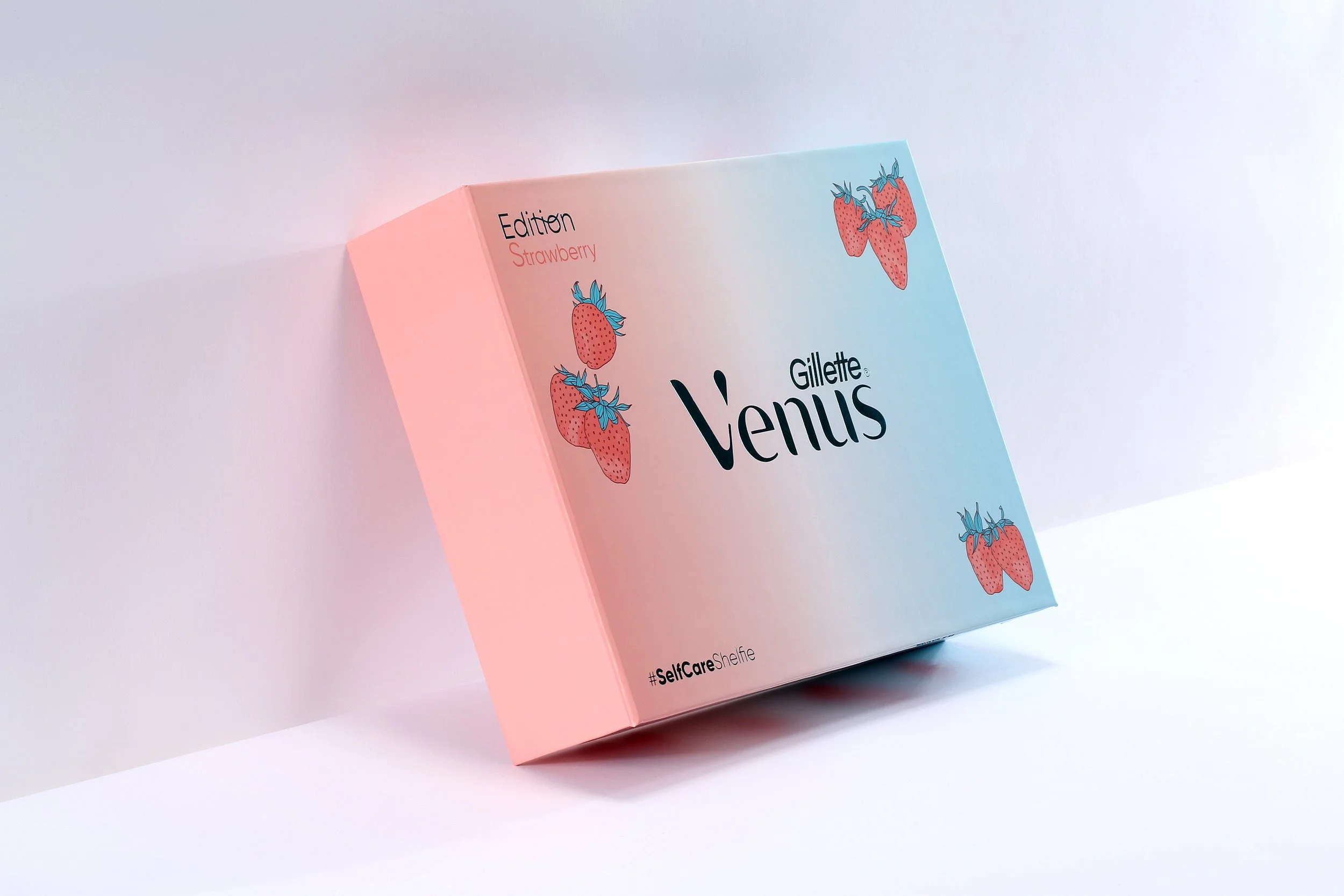 Venus Gillette Strawberry Edition