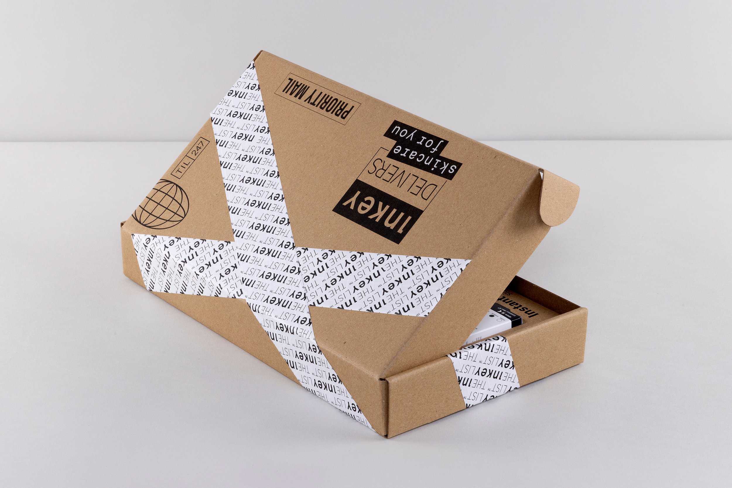4_WrightBoxes_InkeyListDelivers_3000x2000.jpg