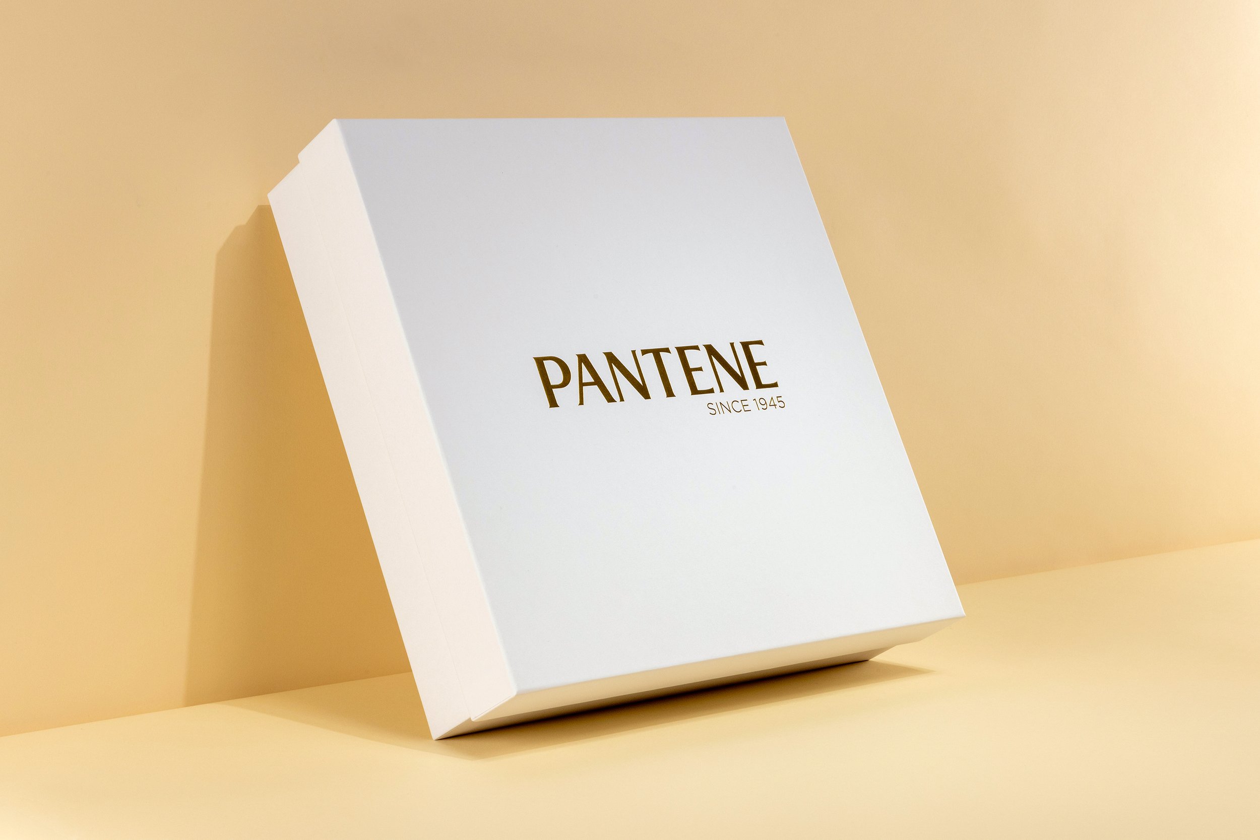 1_WrightBoxes_Pantene_3000x2000.jpg