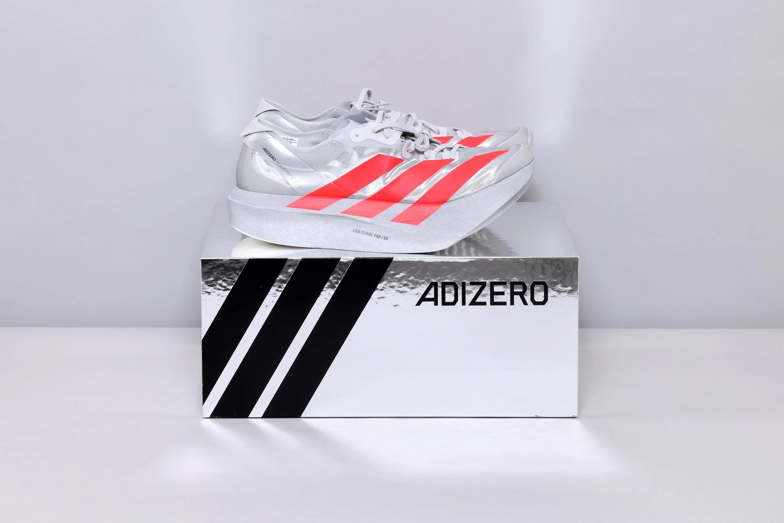 7_WrightBoxes_Adizero_3000x2000.jpg