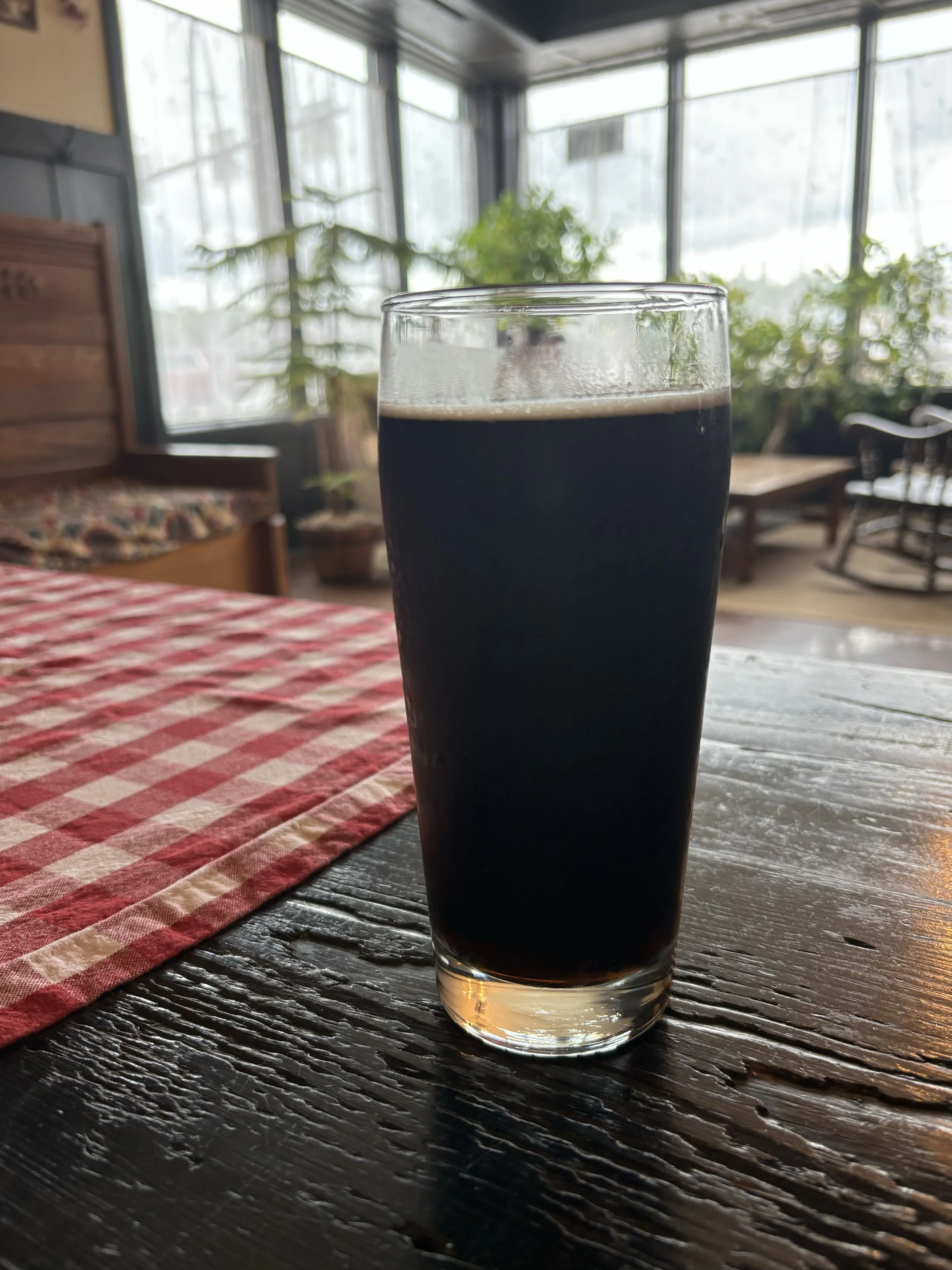 Eau-Claire-Wisconsin-Lazy-Monk-Brewing-Root-Beer-ErinMolstadPhotography