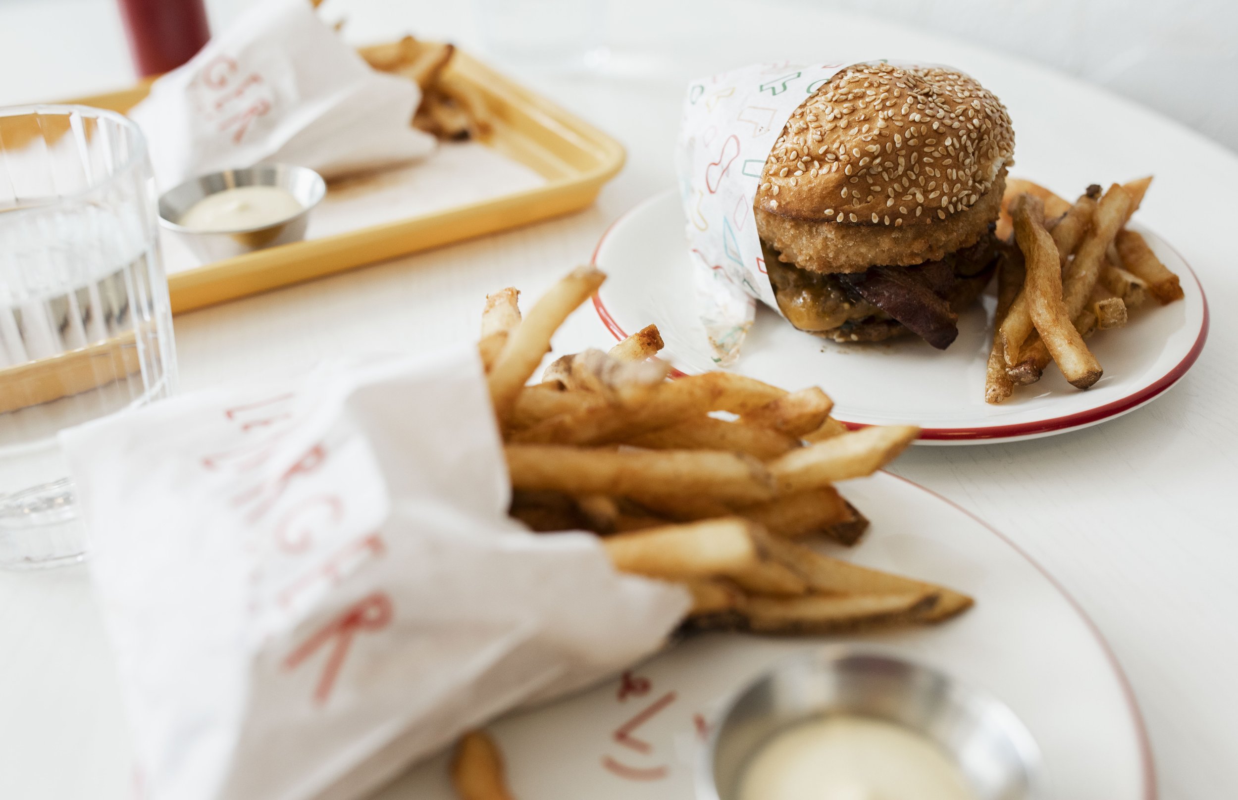 Le-Burger-Minneapolis-ErinMolstadPhotography_2.jpg