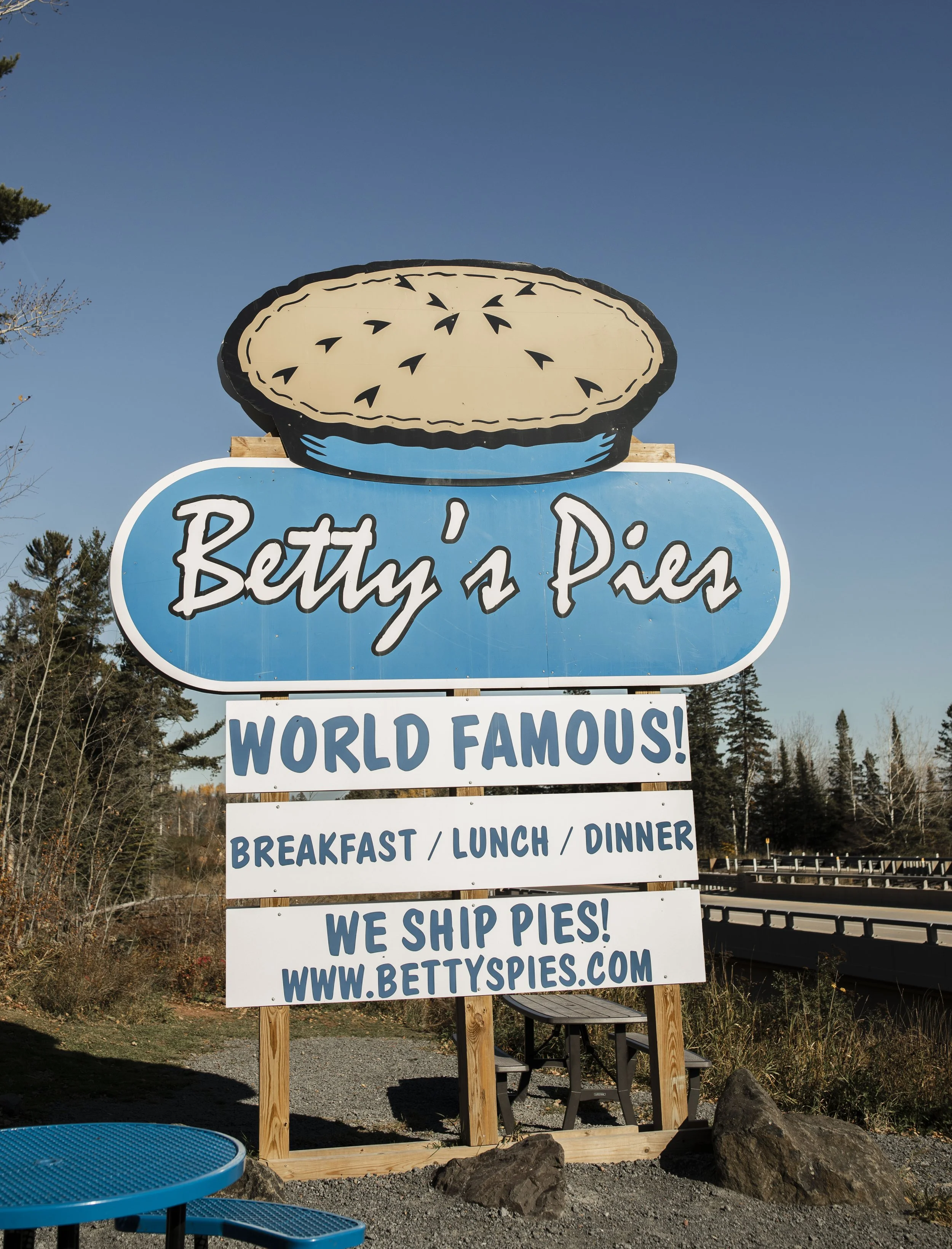 Bettys-Pies-ErinMolstadPhotography.jpg