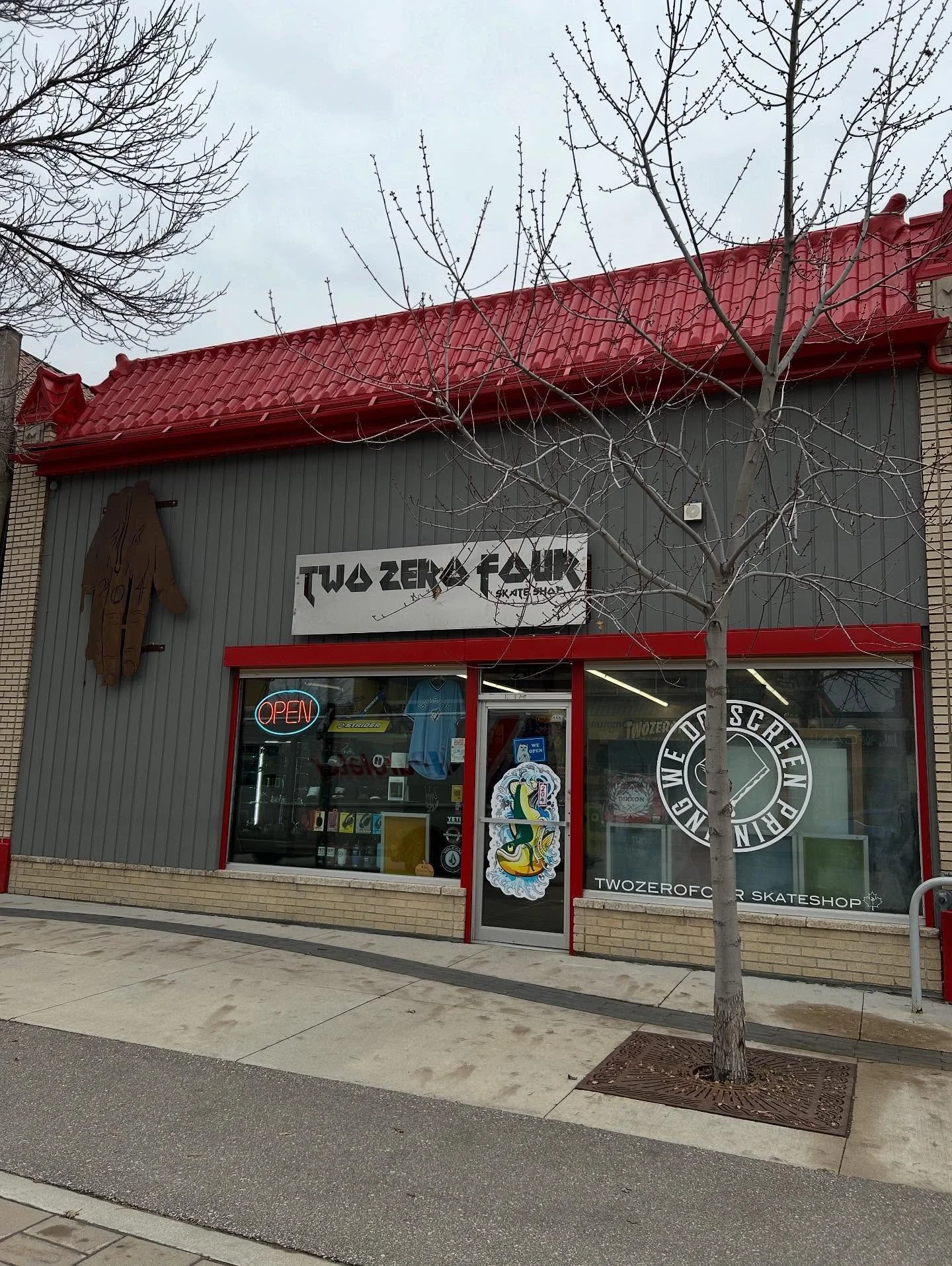 Closing at 5 tonight! Gotta stay ahead of the trick or treating game!  Happy Halloween!